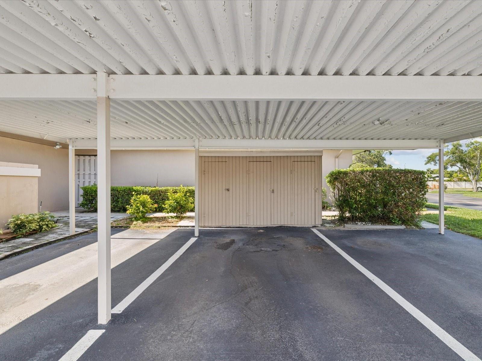 Image 39 of 42 For 2284 Oak Neck Road E