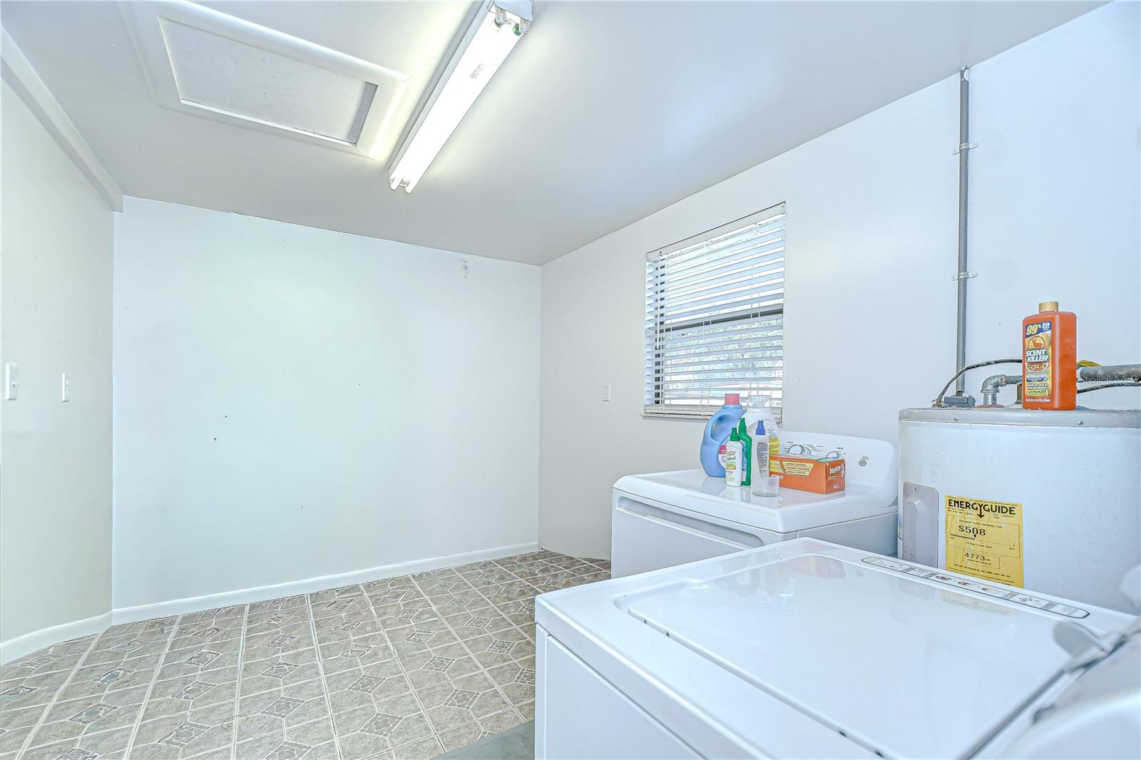 Image 12 of 27 For 9931 Bay Drive
