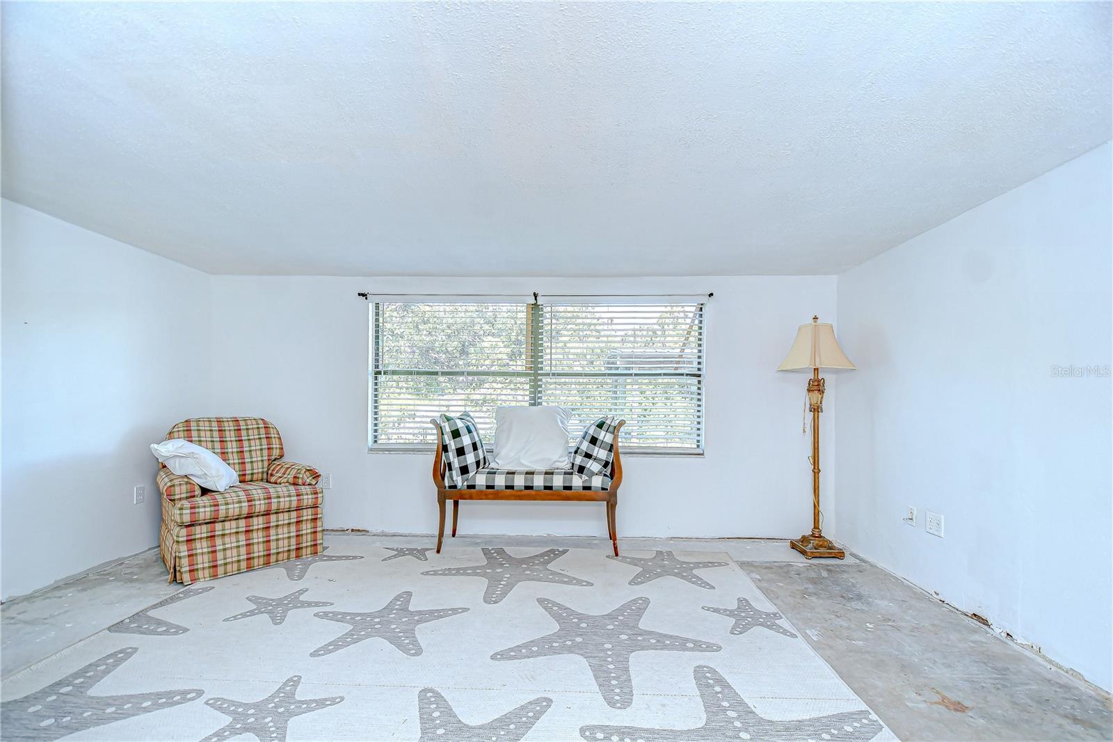 Image 8 of 27 For 9931 Bay Drive