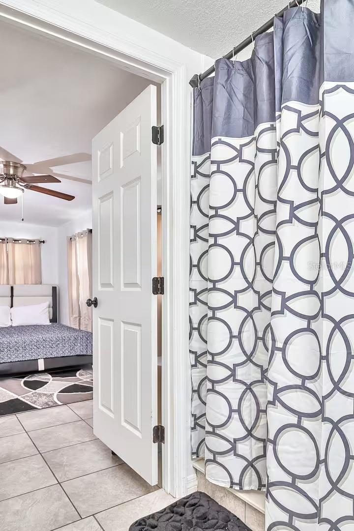 Image 20 of 41 For 2804 33rd Street