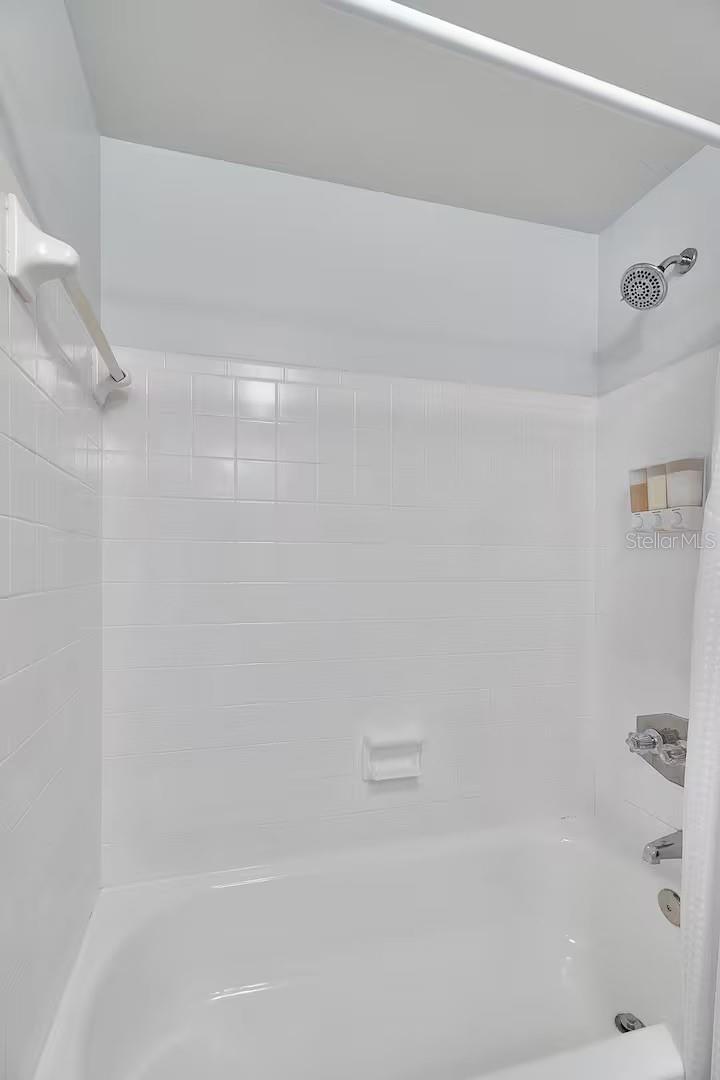 Image 30 of 41 For 2804 33rd Street