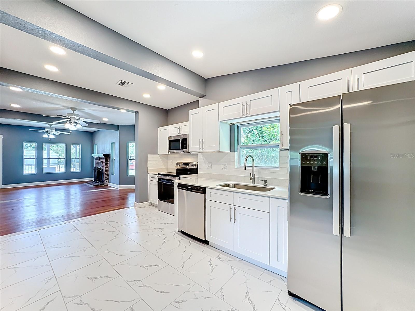 Image 15 of 35 For 2409 Drake Drive