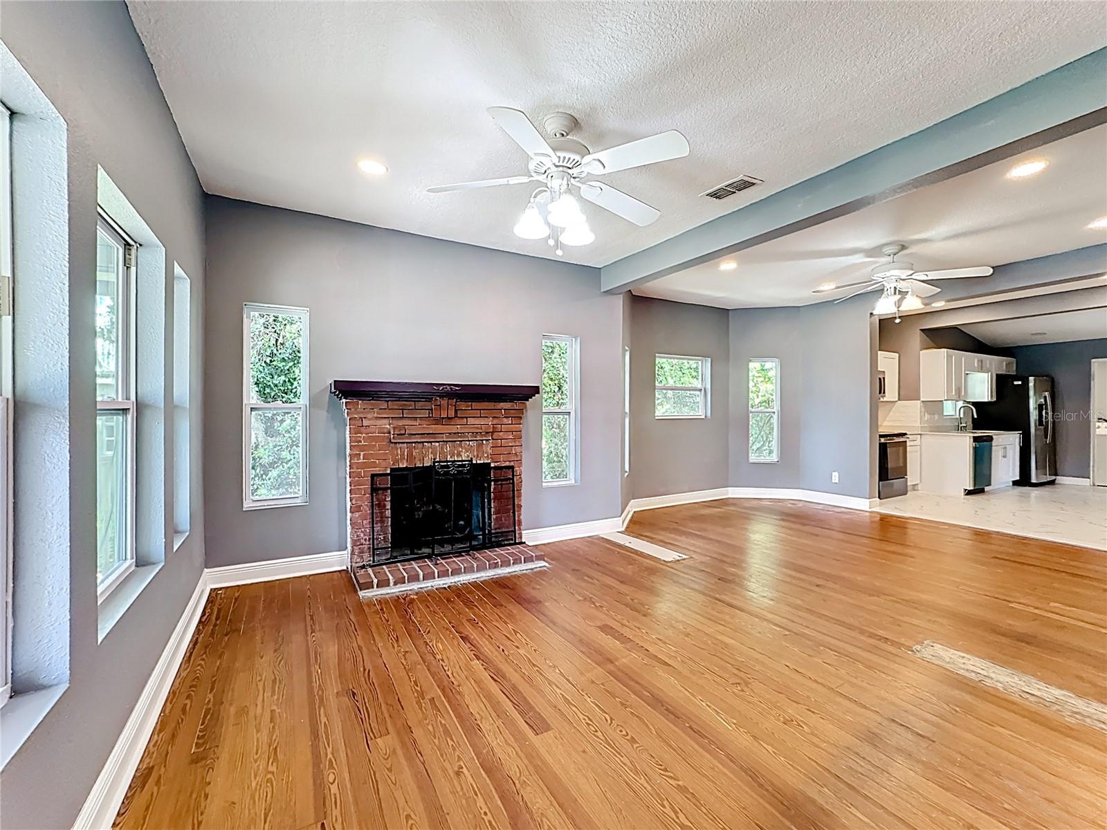 Image 3 of 35 For 2409 Drake Drive