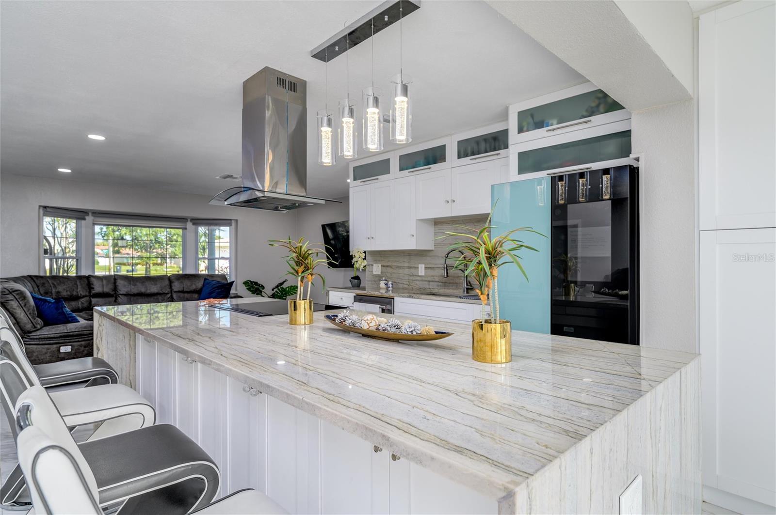 Image 13 of 47 For 605 Capri Boulevard
