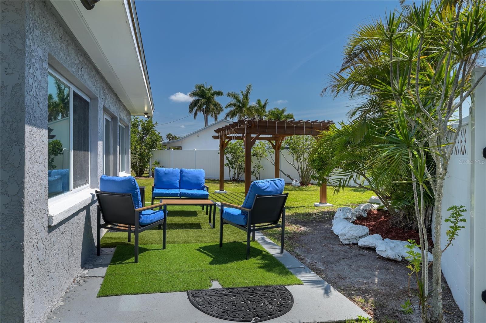 Image 29 of 47 For 605 Capri Boulevard