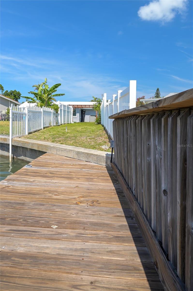 Image 34 of 47 For 605 Capri Boulevard