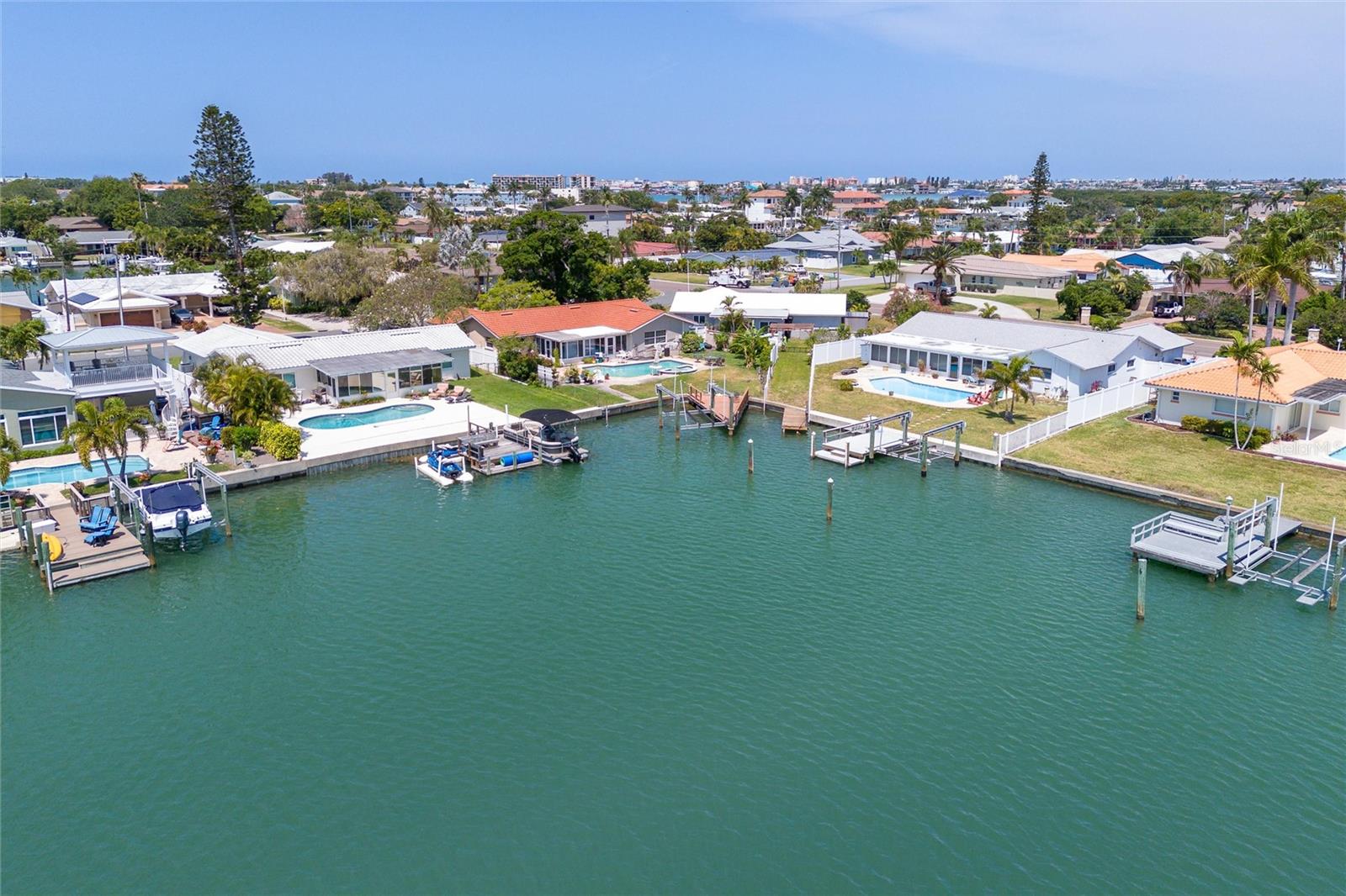 Image 42 of 47 For 605 Capri Boulevard