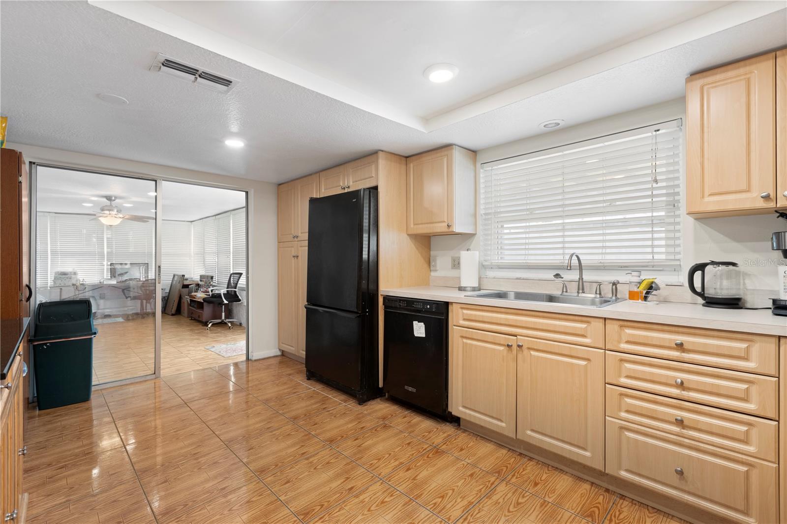 Image 16 of 59 For 7329 Isle Drive