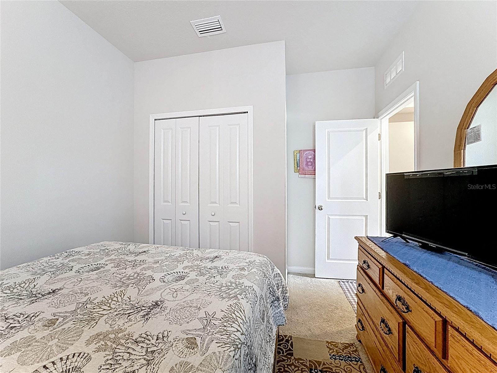 Image 18 of 38 For 6230 114th Avenue E