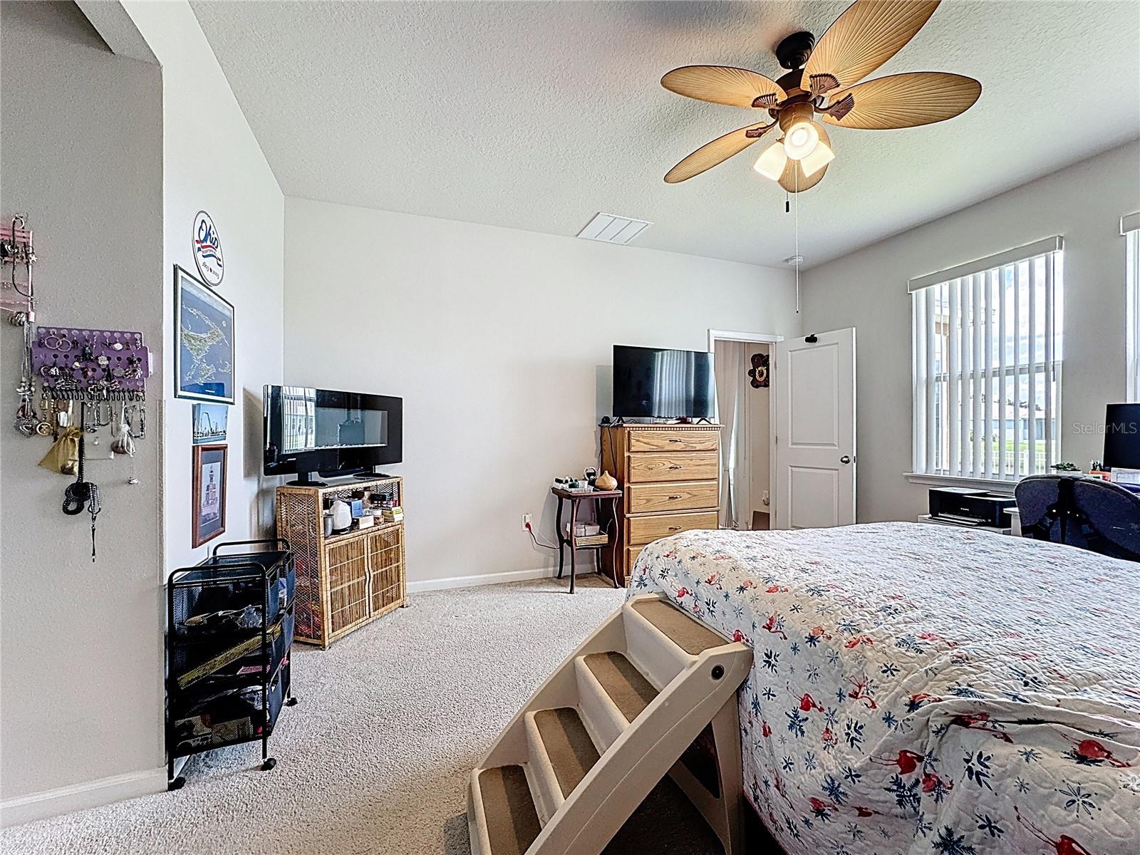 Image 21 of 38 For 6230 114th Avenue E