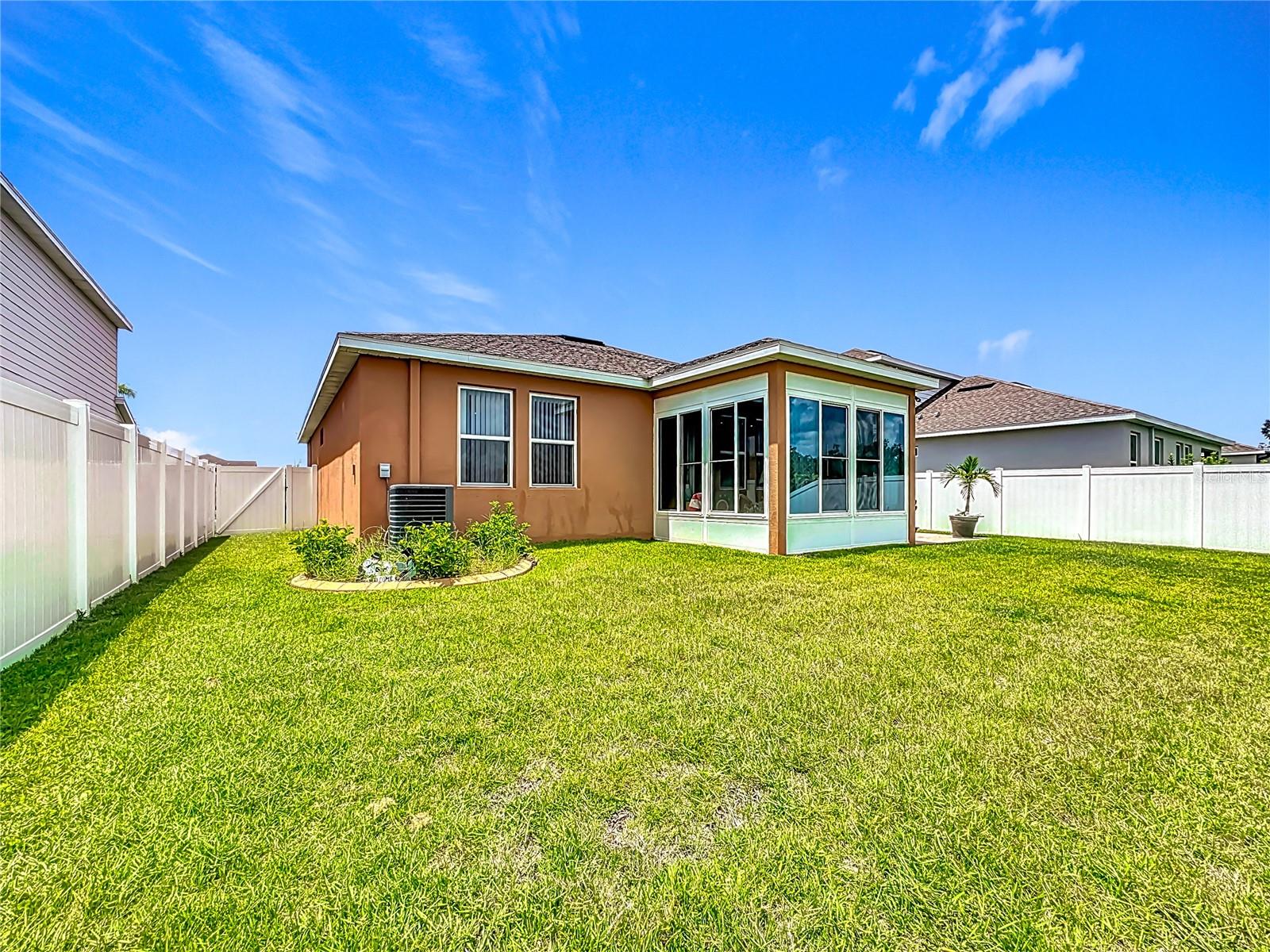 Image 32 of 38 For 6230 114th Avenue E