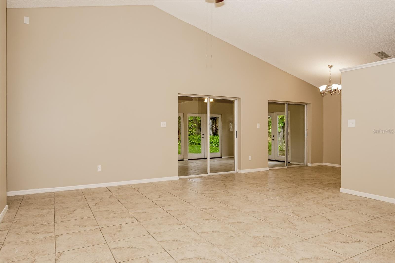 Image 4 of 15 For 3011 Senna Court