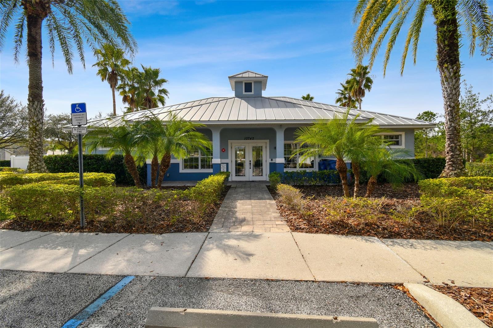 Image 41 of 43 For 15807 Leatherleaf Lane