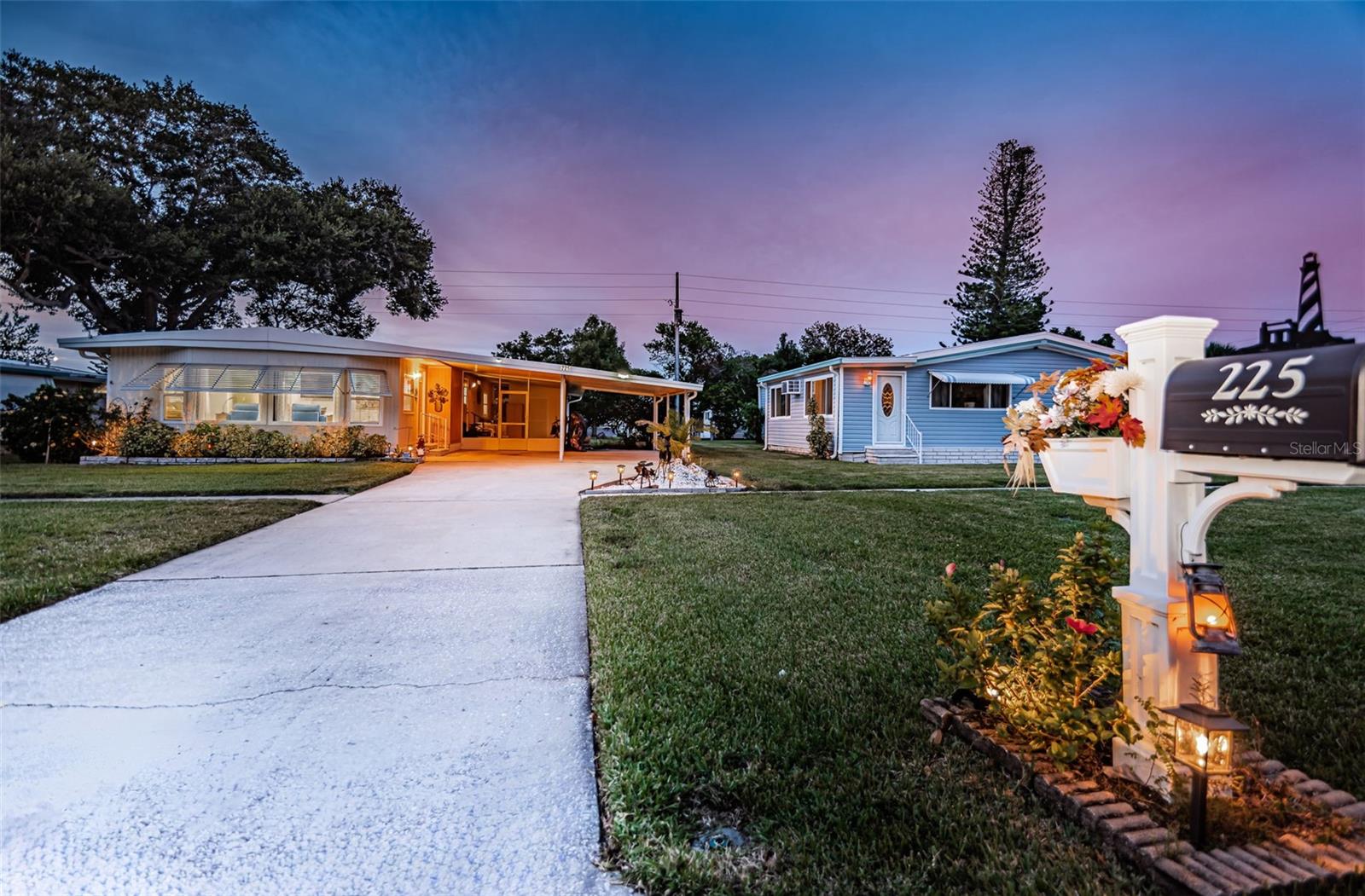 Image 25 of 47 For 225 Lake Tarpon Drive 22