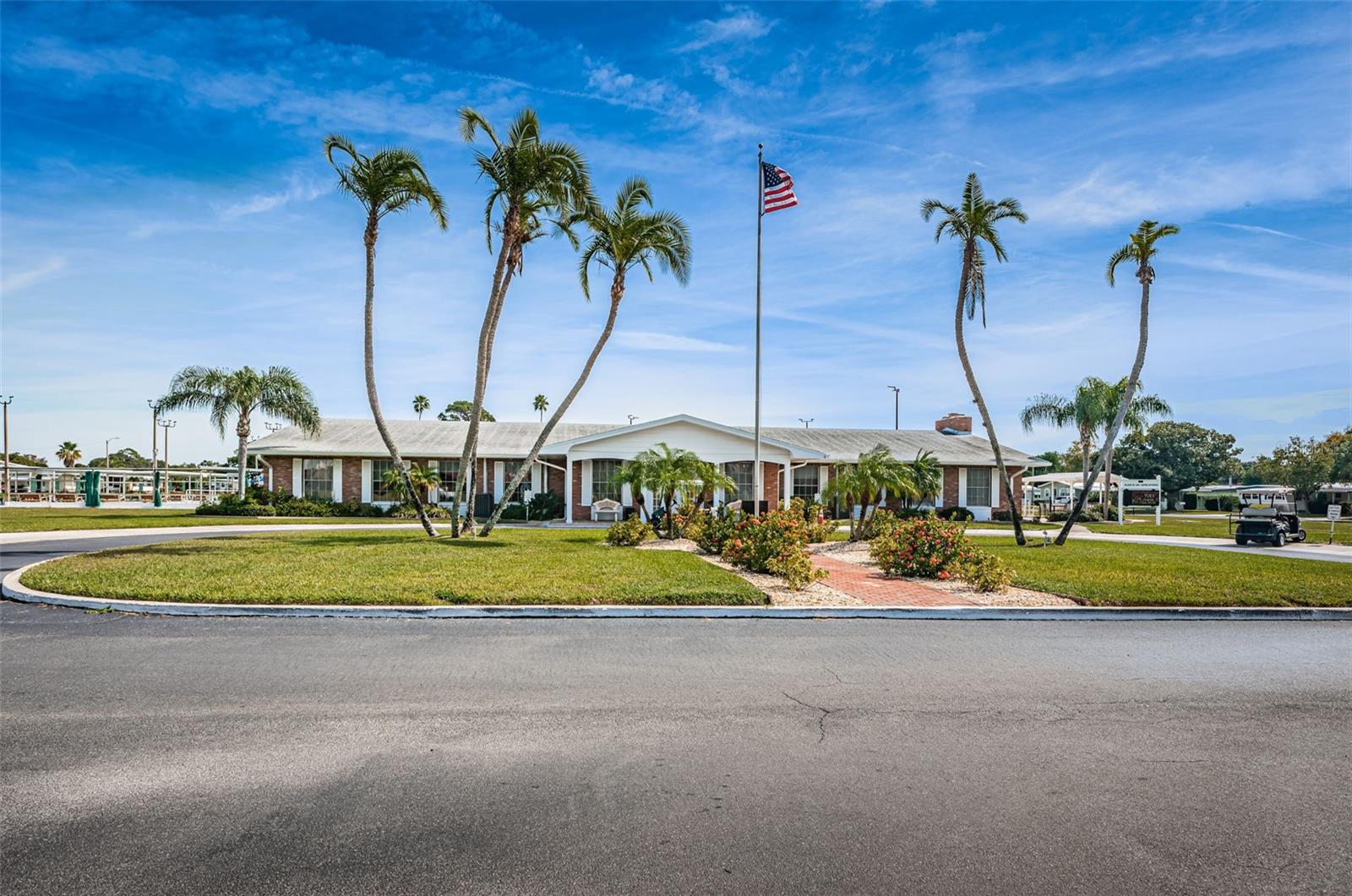 Image 38 of 47 For 225 Lake Tarpon Drive 22