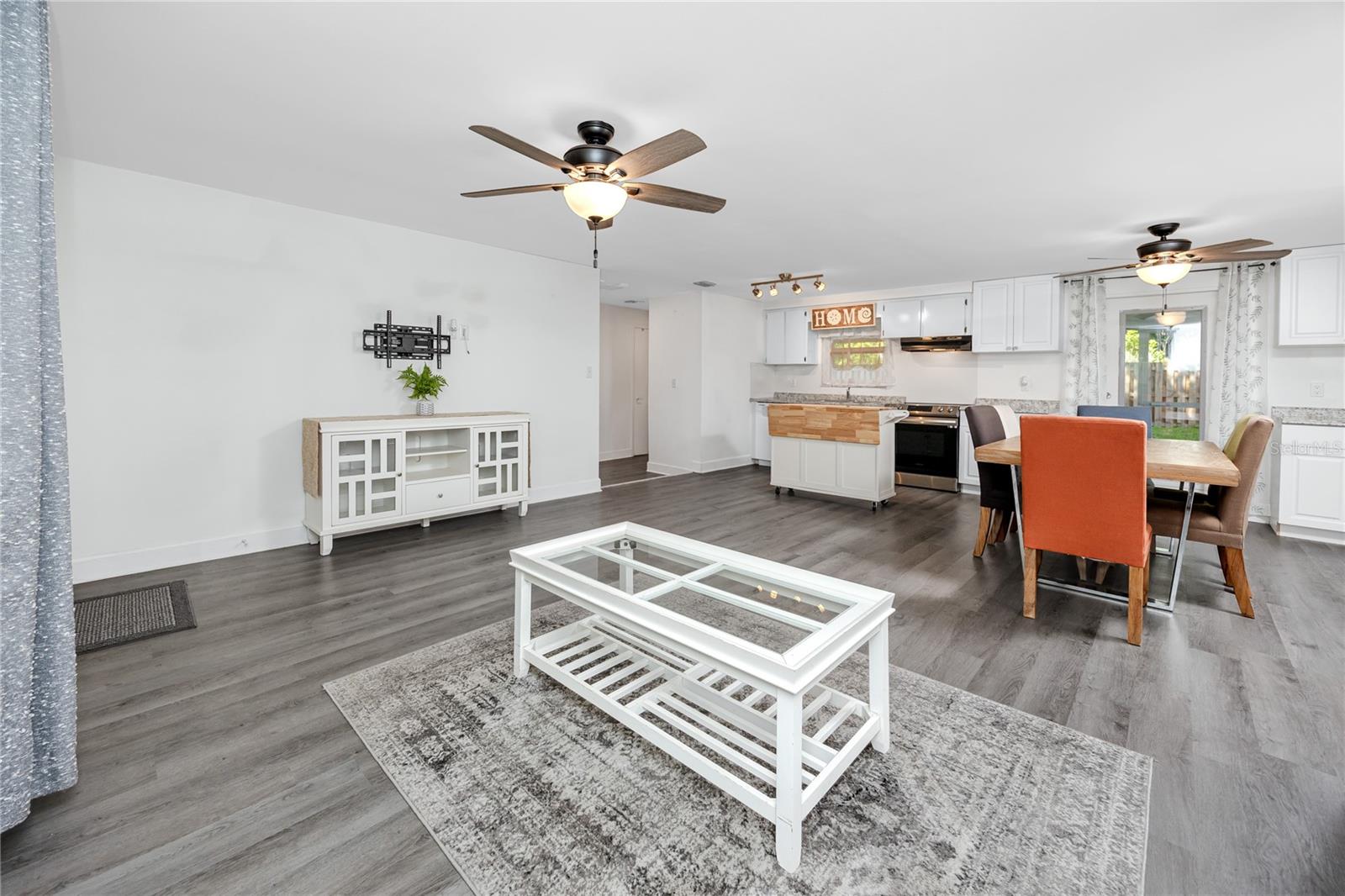 Image 13 of 43 For 8872 52nd Lane N