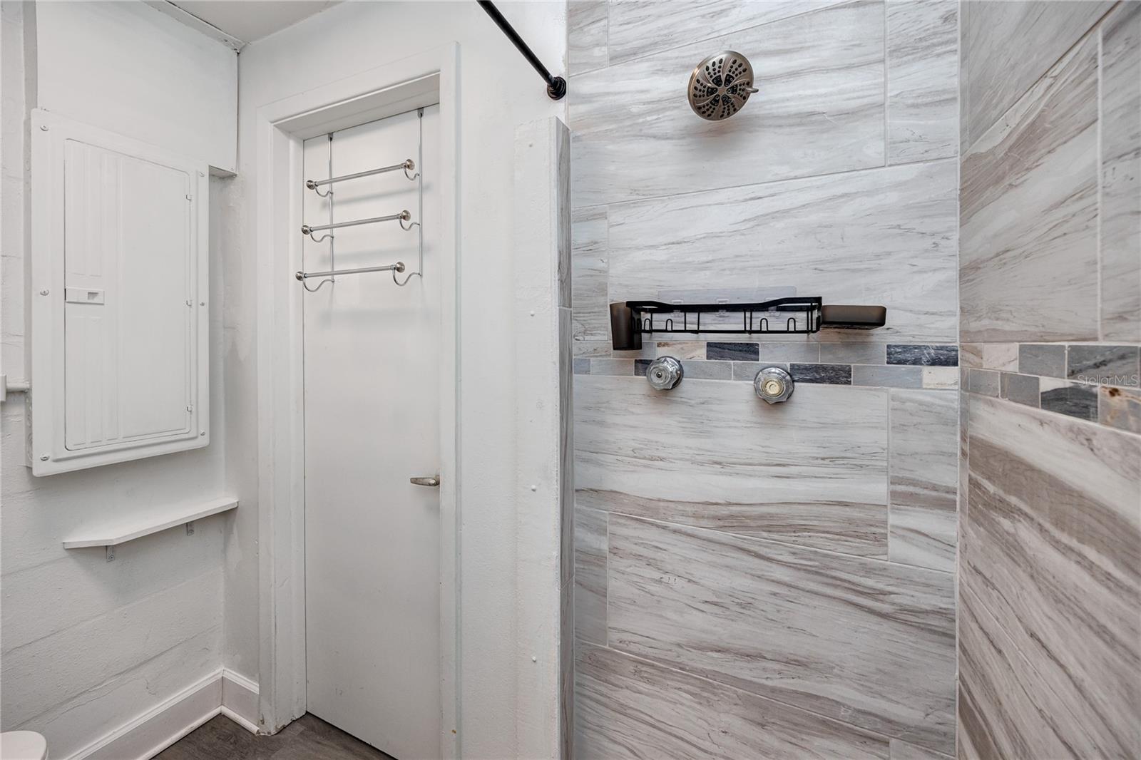 Image 34 of 43 For 8872 52nd Lane N