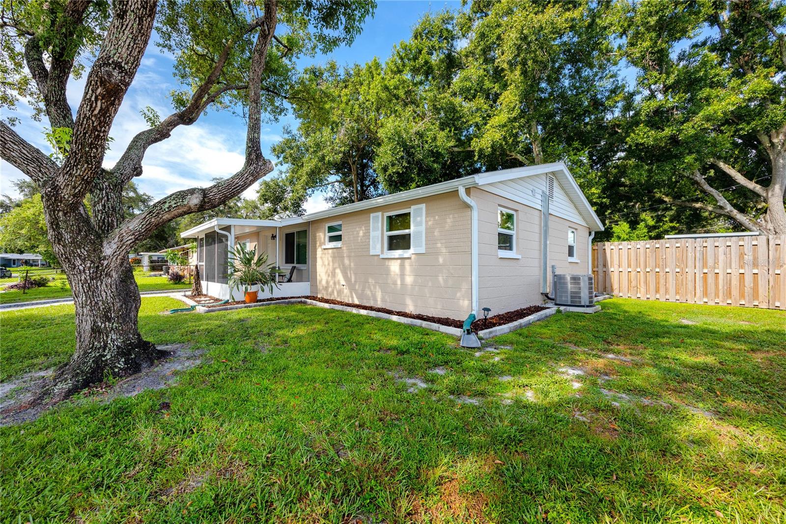 Image 4 of 43 For 8872 52nd Lane N