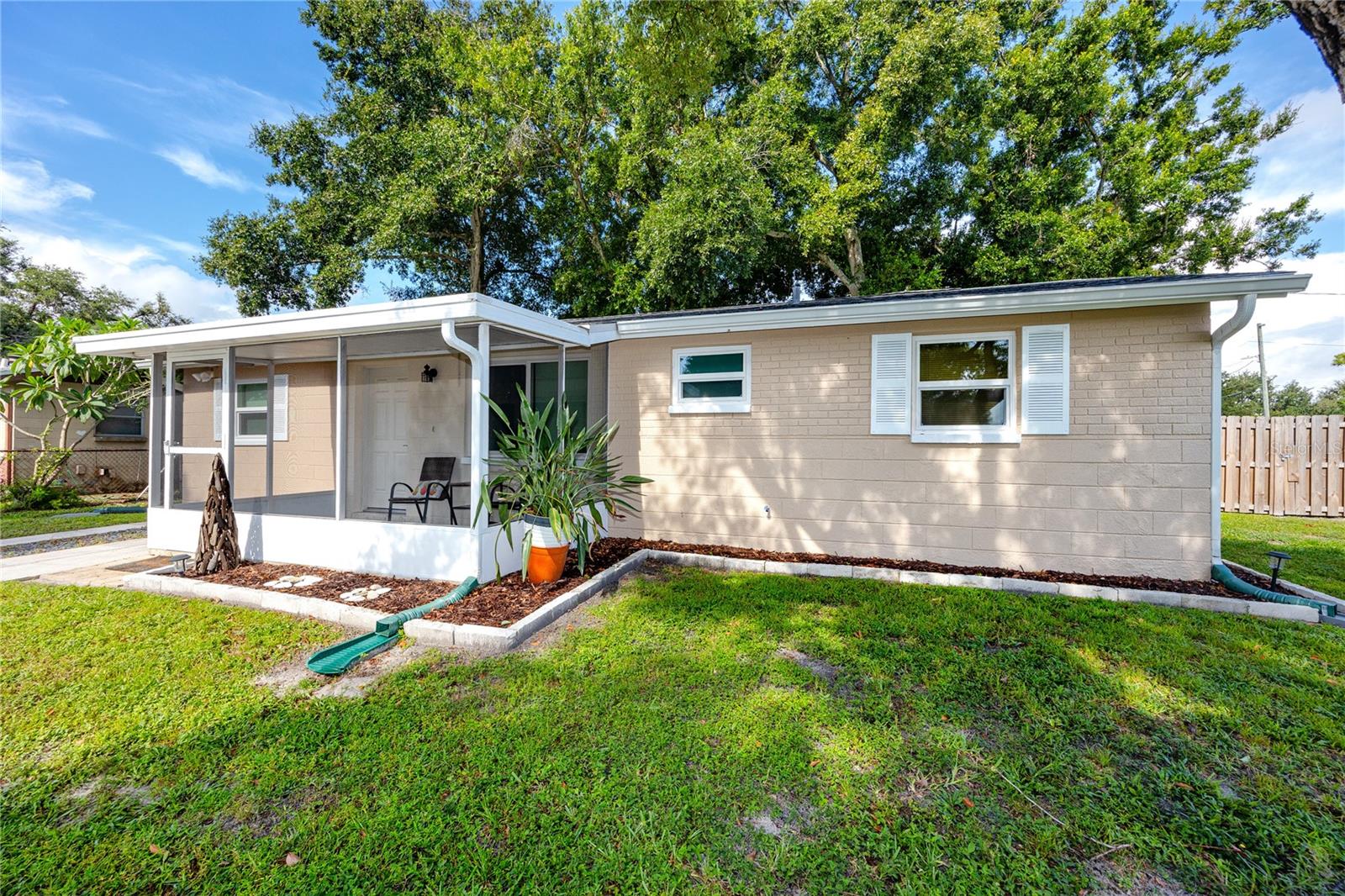 Image 5 of 43 For 8872 52nd Lane N