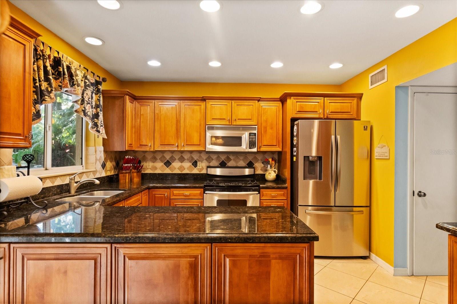 Image 12 of 42 For 13817 Cypress Village Circle