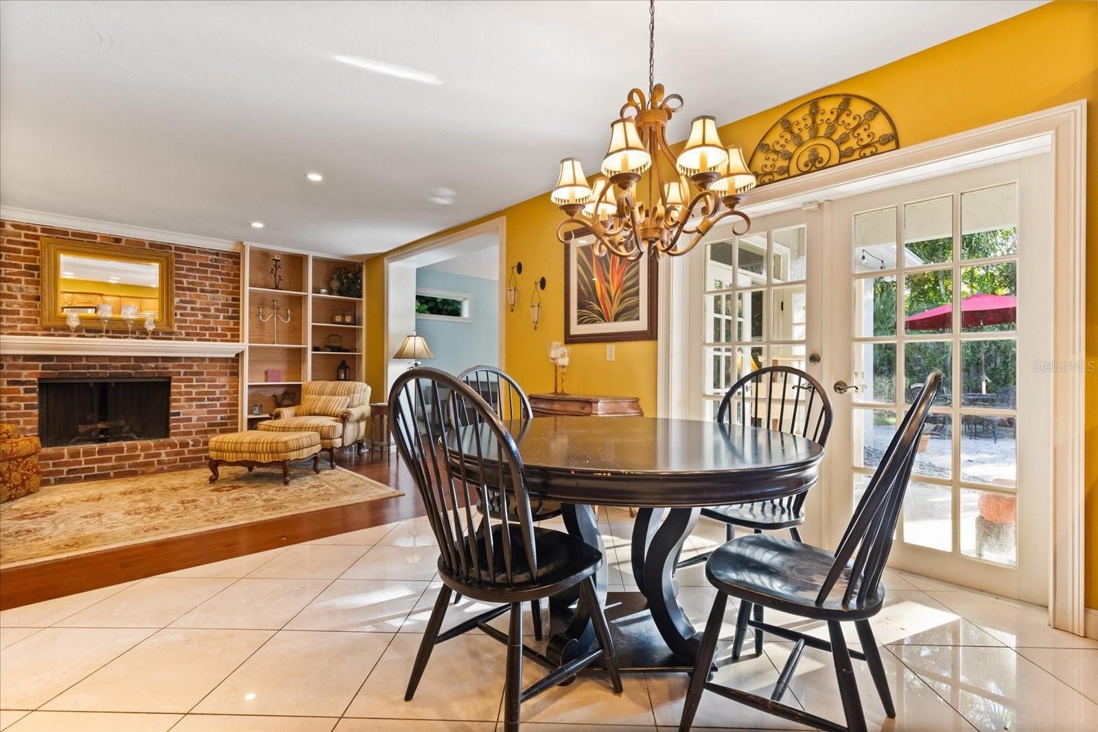 Image 14 of 42 For 13817 Cypress Village Circle