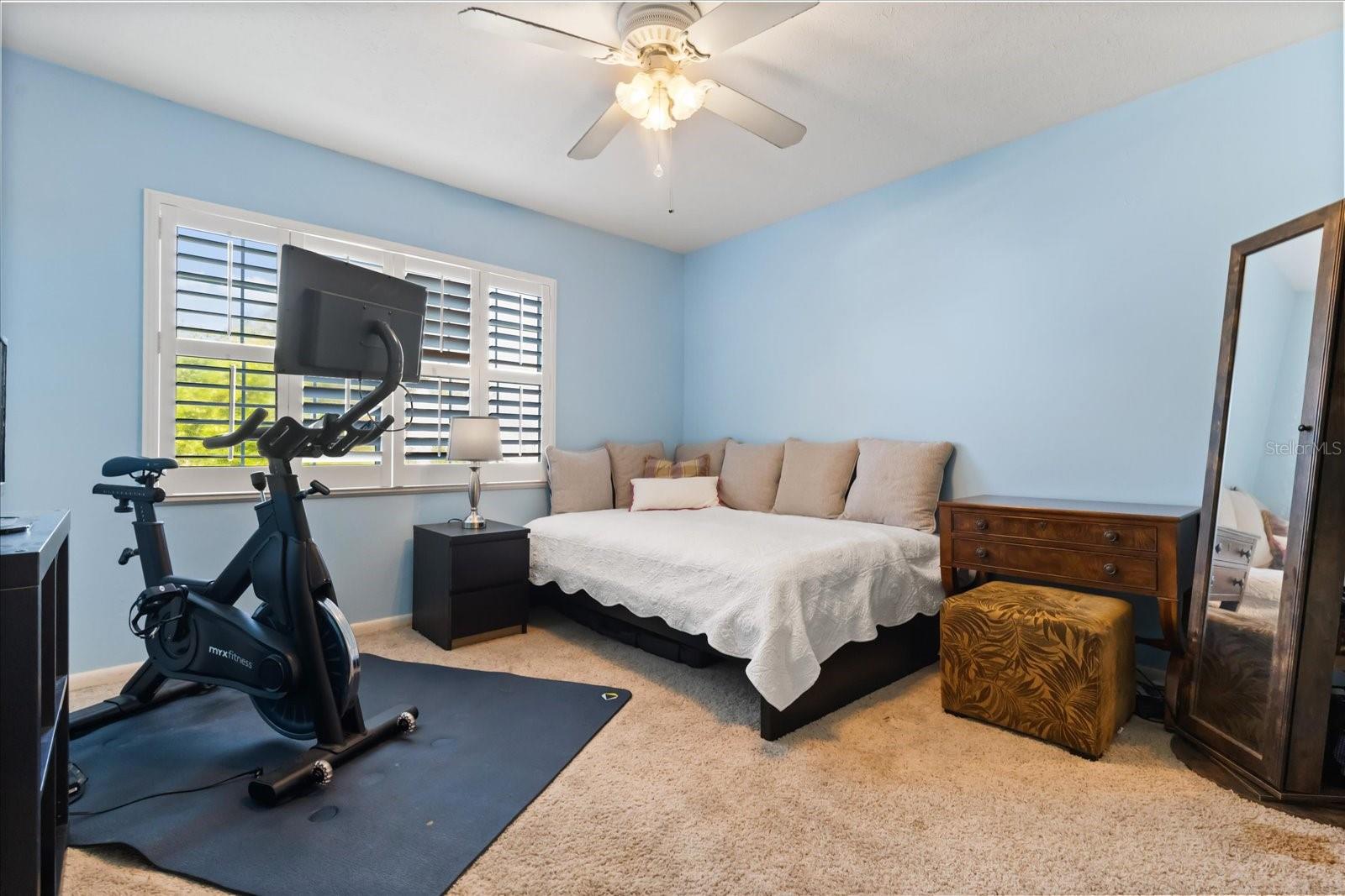 Image 18 of 42 For 13817 Cypress Village Circle