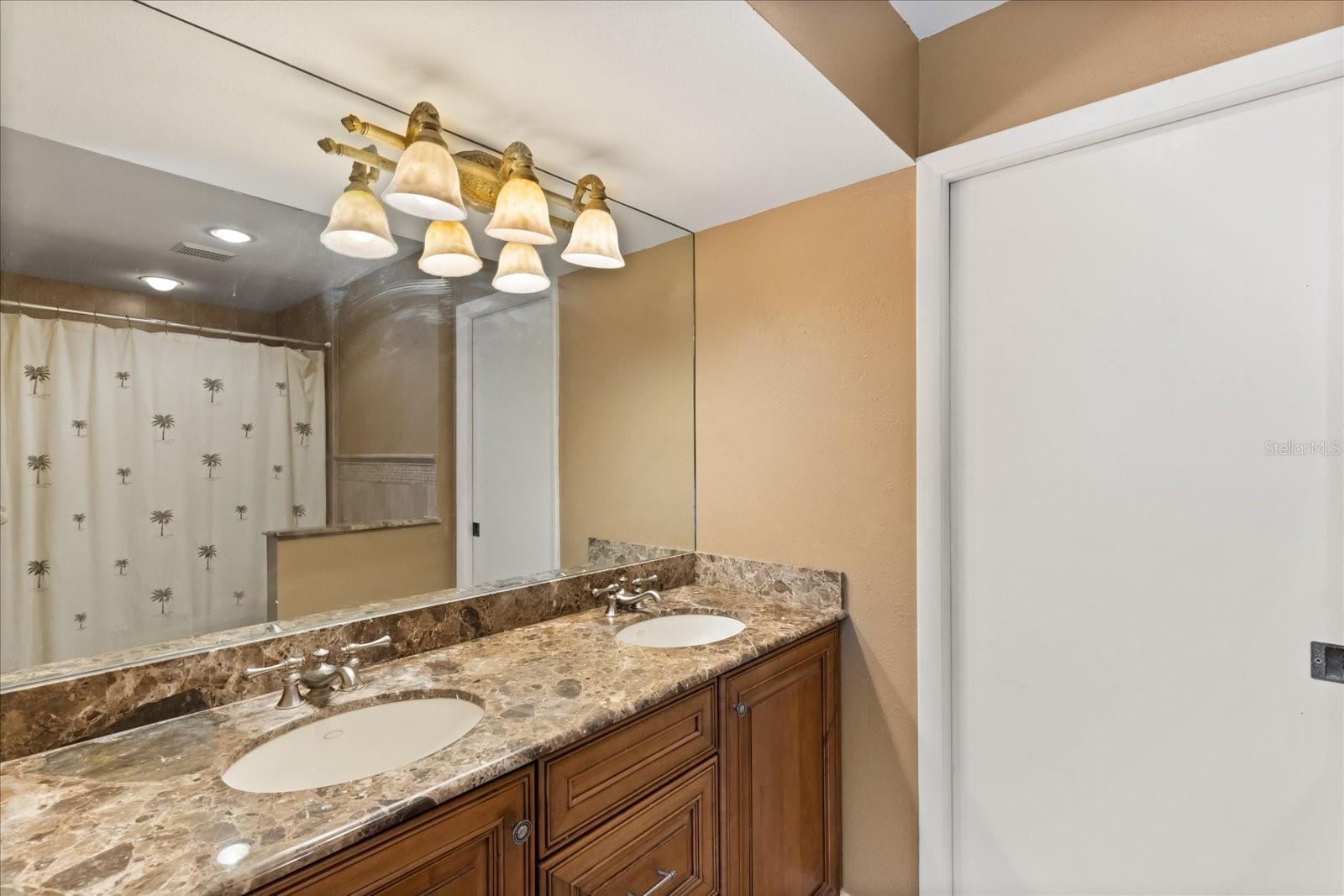 Image 27 of 42 For 13817 Cypress Village Circle