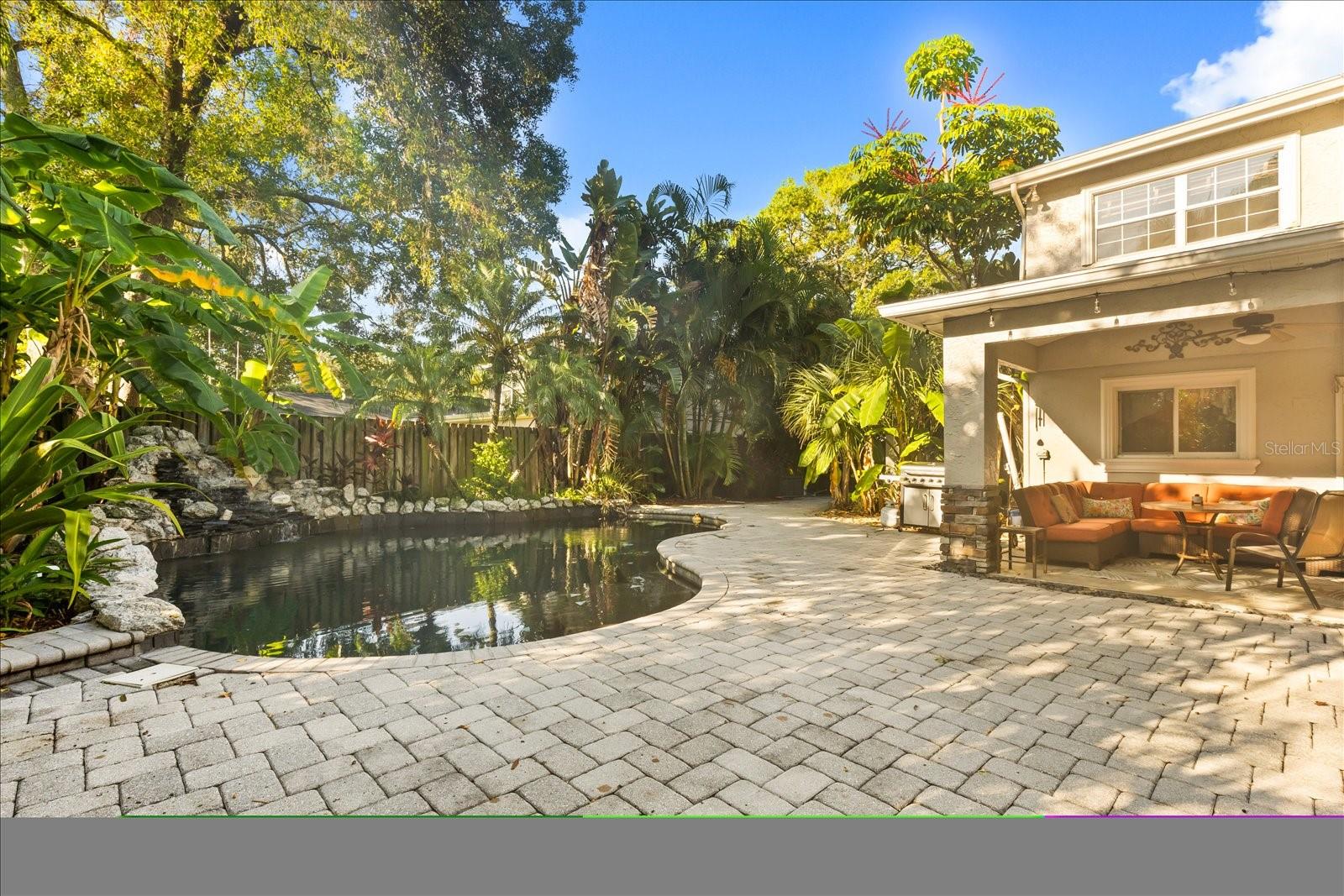 Image 30 of 42 For 13817 Cypress Village Circle
