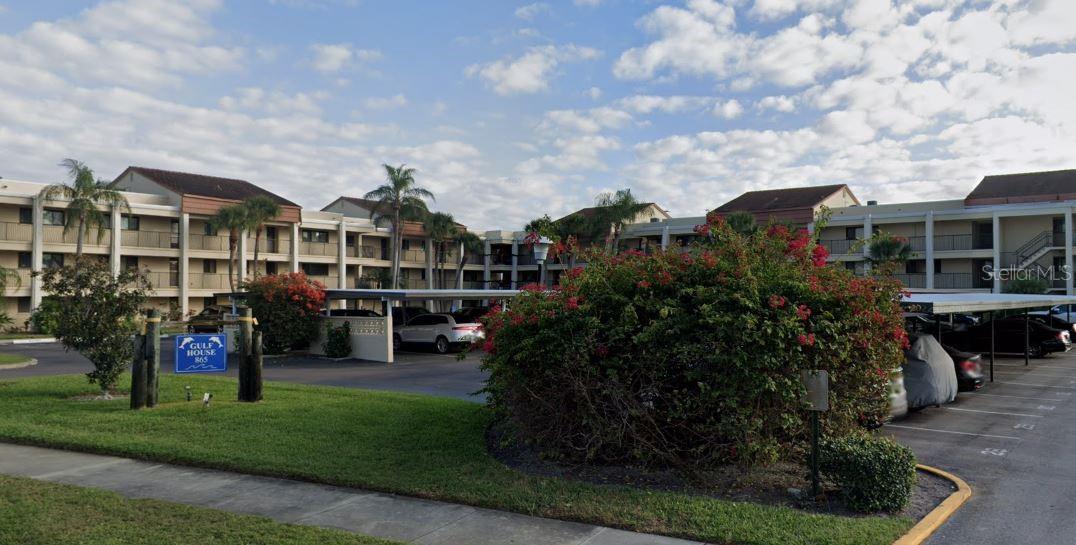 Image 30 of 36 For 865 Gulfview Boulevard 311