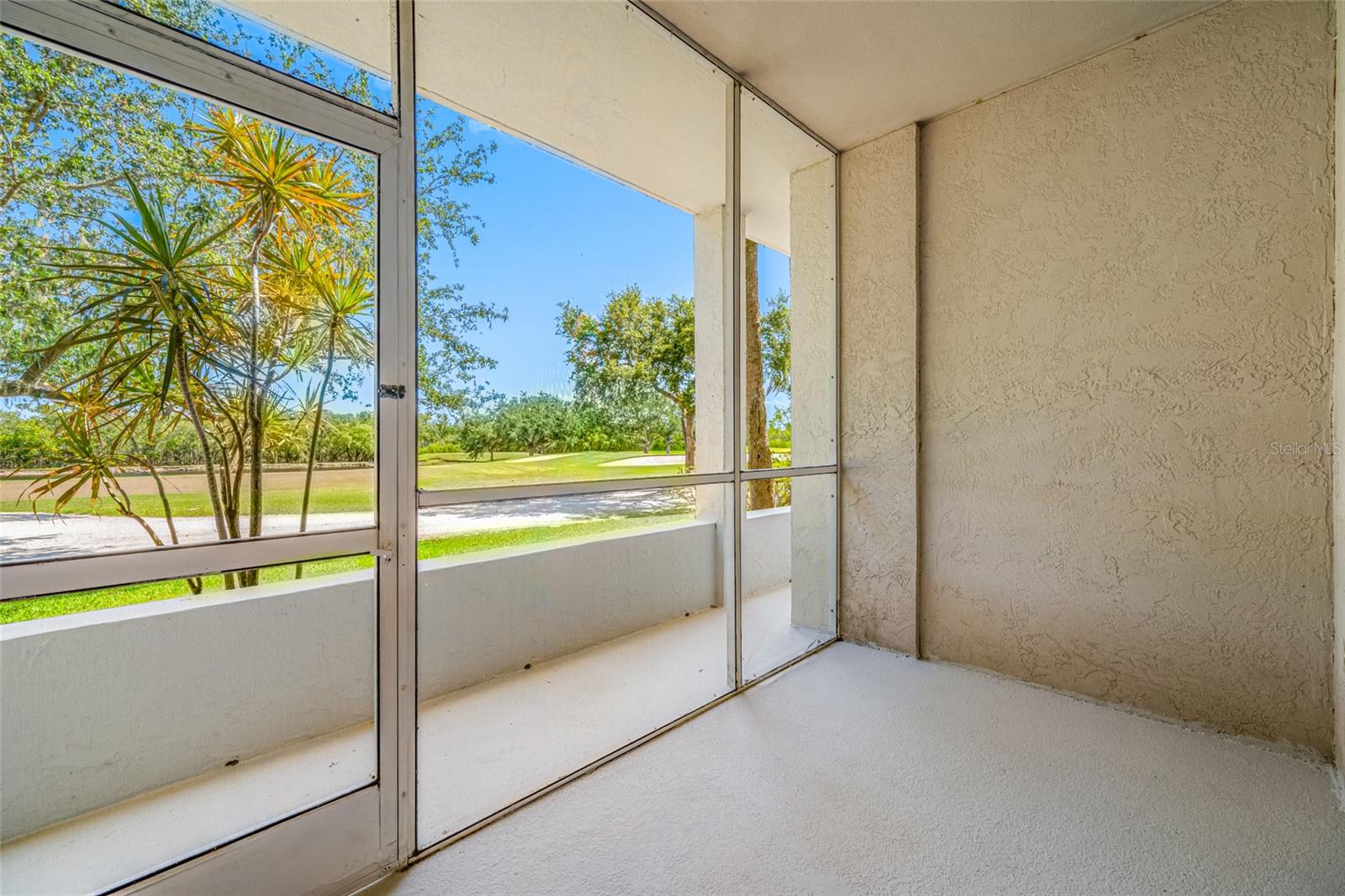 Image 17 of 43 For 2333 Feather Sound Drive A107