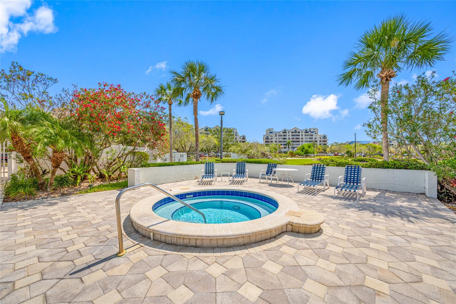 Image 22 of 43 For 2333 Feather Sound Drive A107