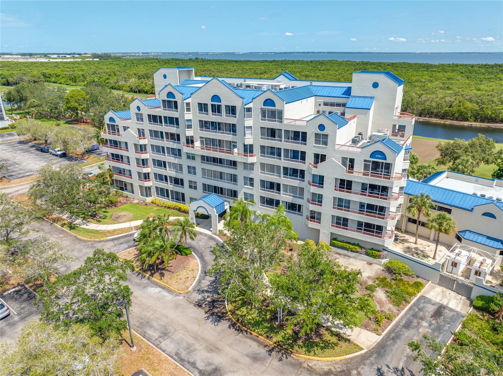 Image 40 of 43 For 2333 Feather Sound Drive A107