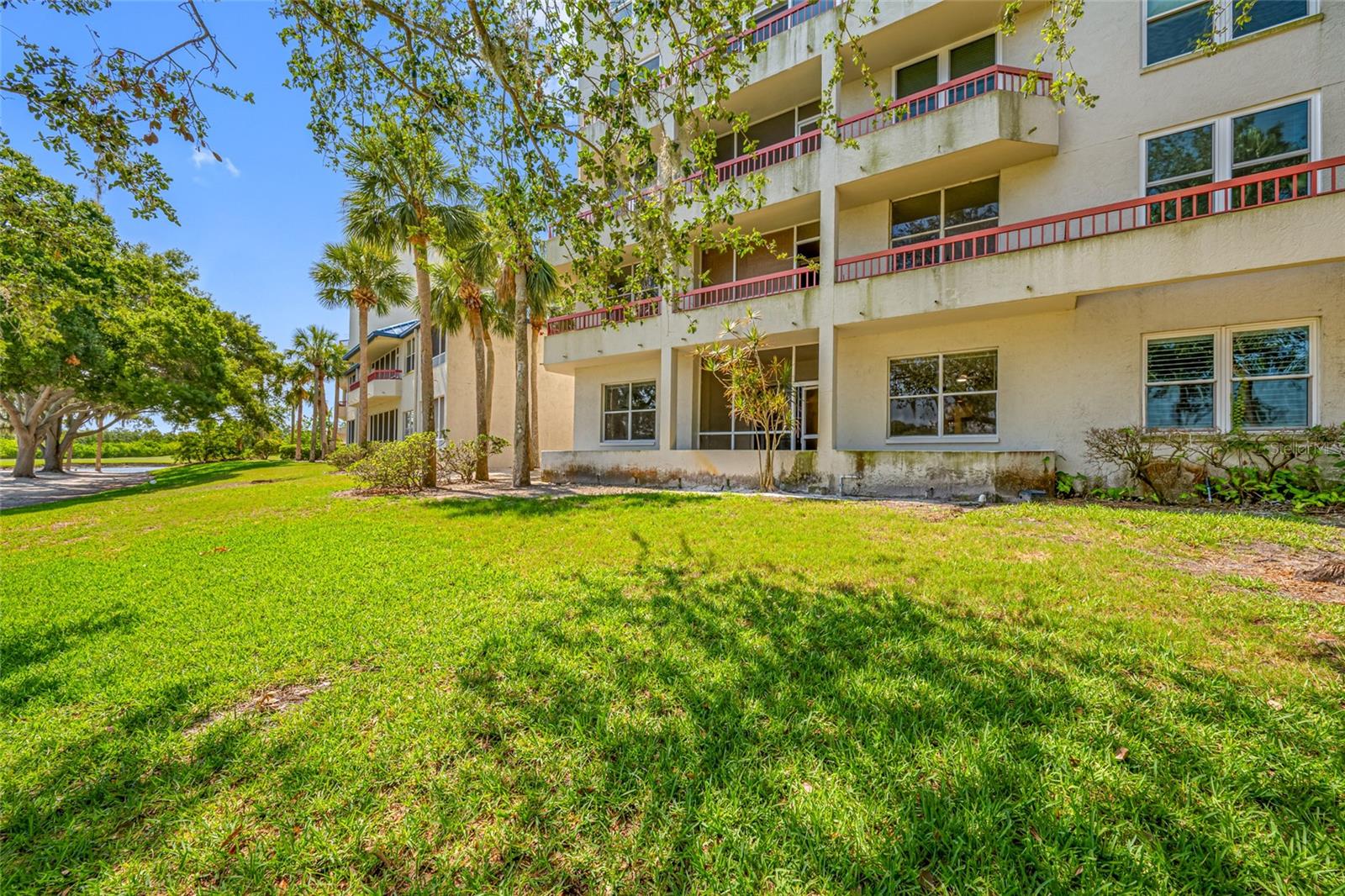 Image 41 of 43 For 2333 Feather Sound Drive A107