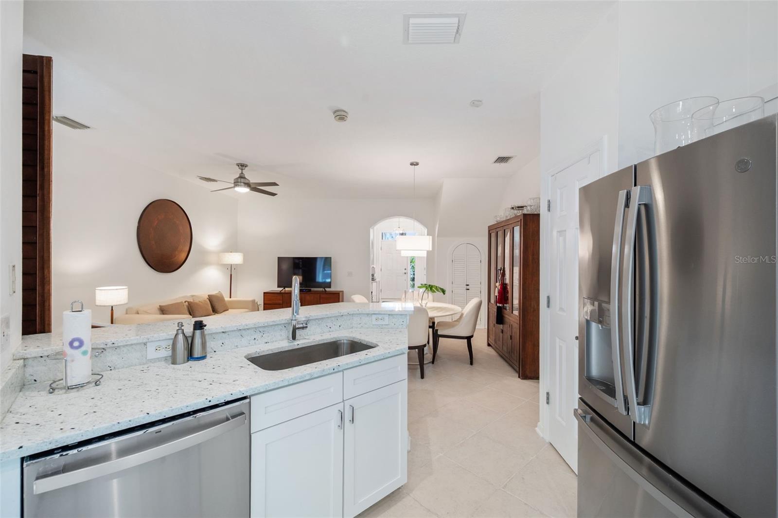 Image 18 of 60 For 564 Black Lion Drive Ne