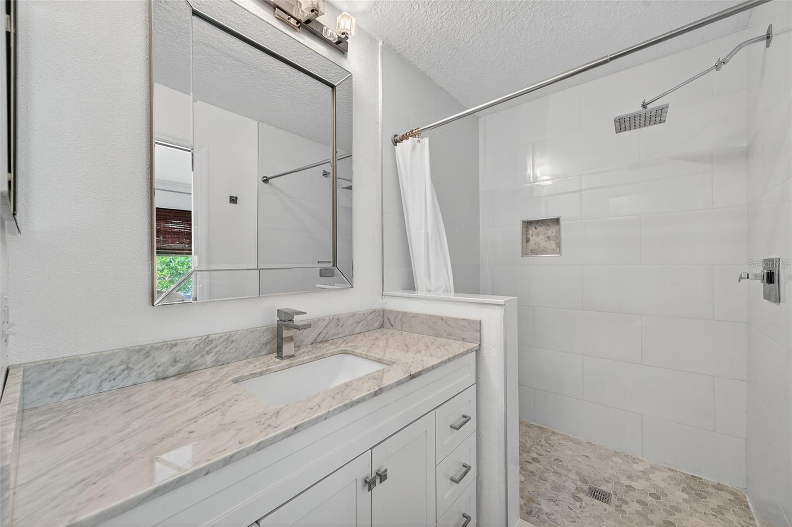 Image 36 of 60 For 564 Black Lion Drive Ne