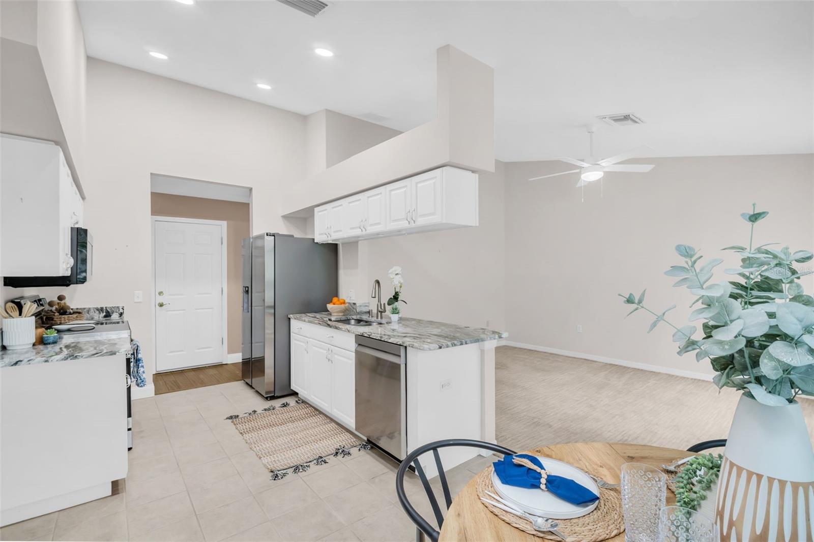 Image 10 of 35 For 12148 Arron Terrace