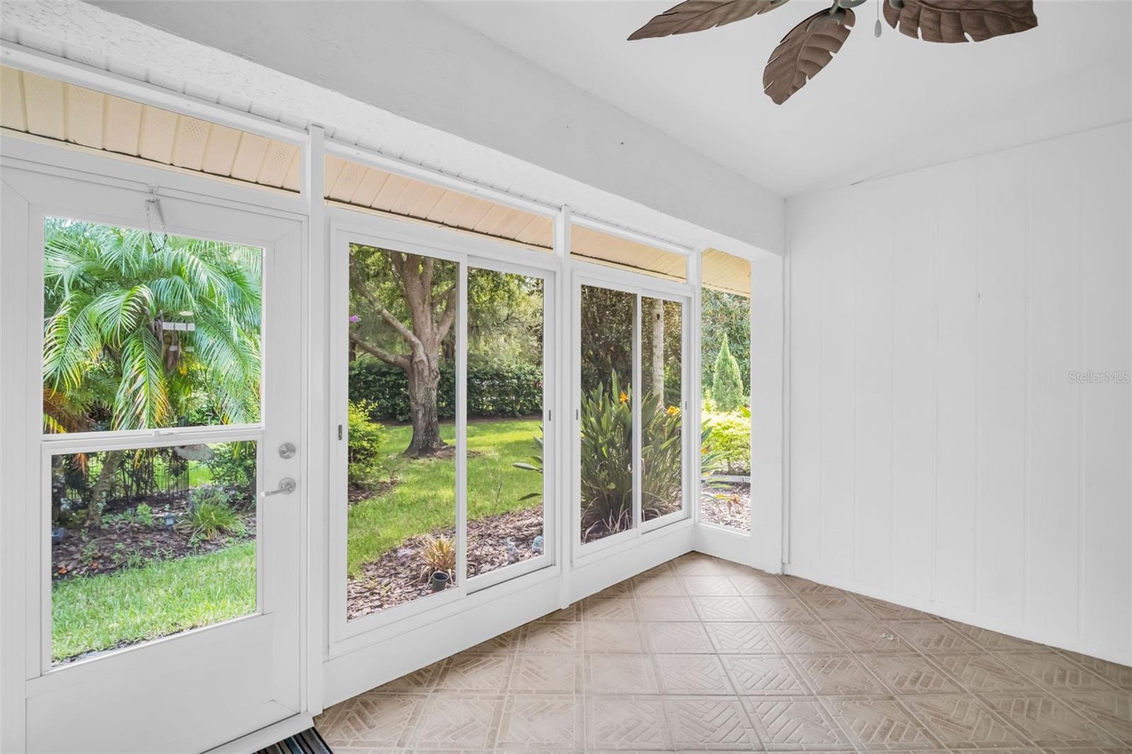 Image 17 of 35 For 12148 Arron Terrace