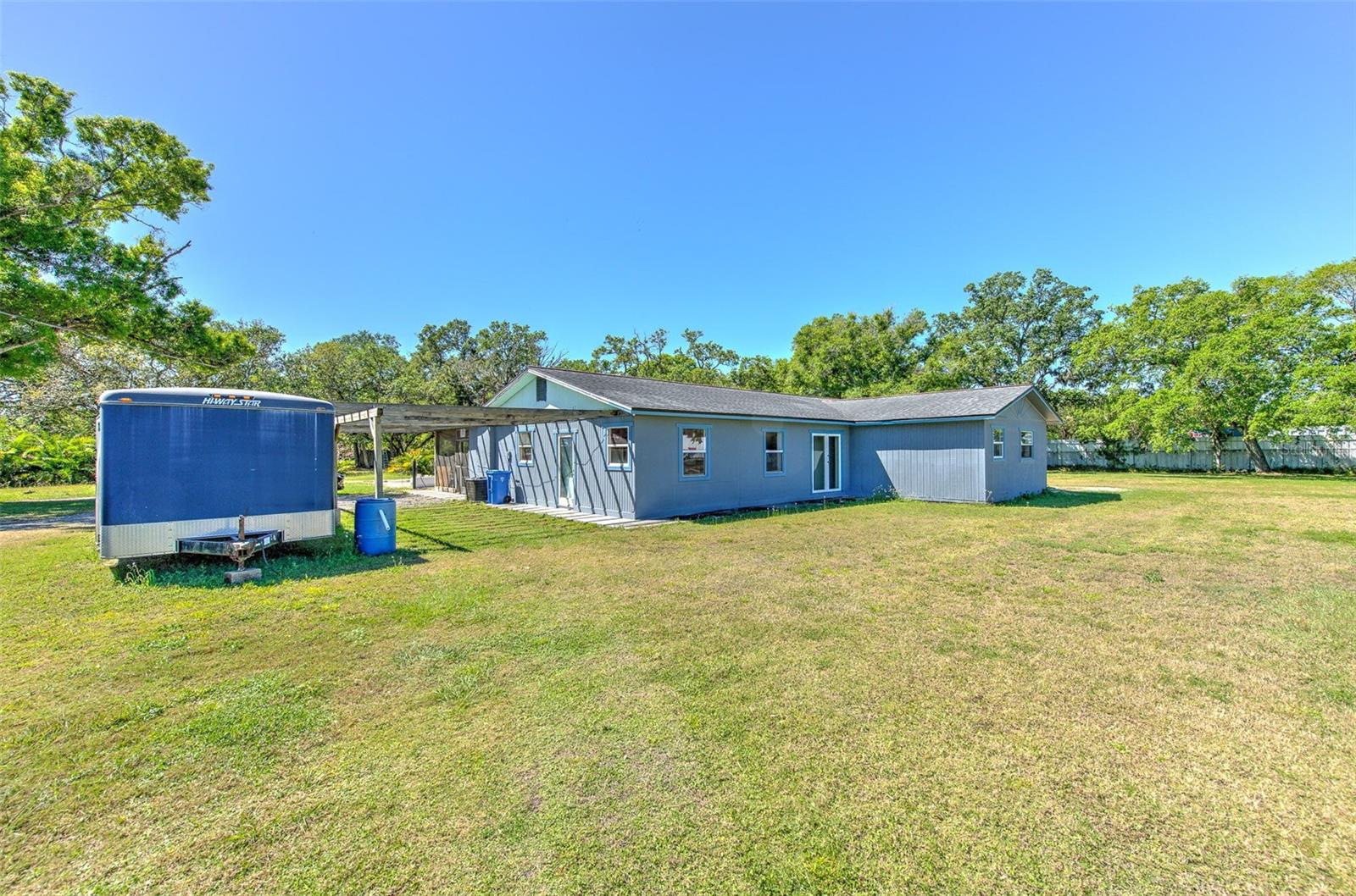 Image 21 of 38 For 5921 Causeway Boulevard