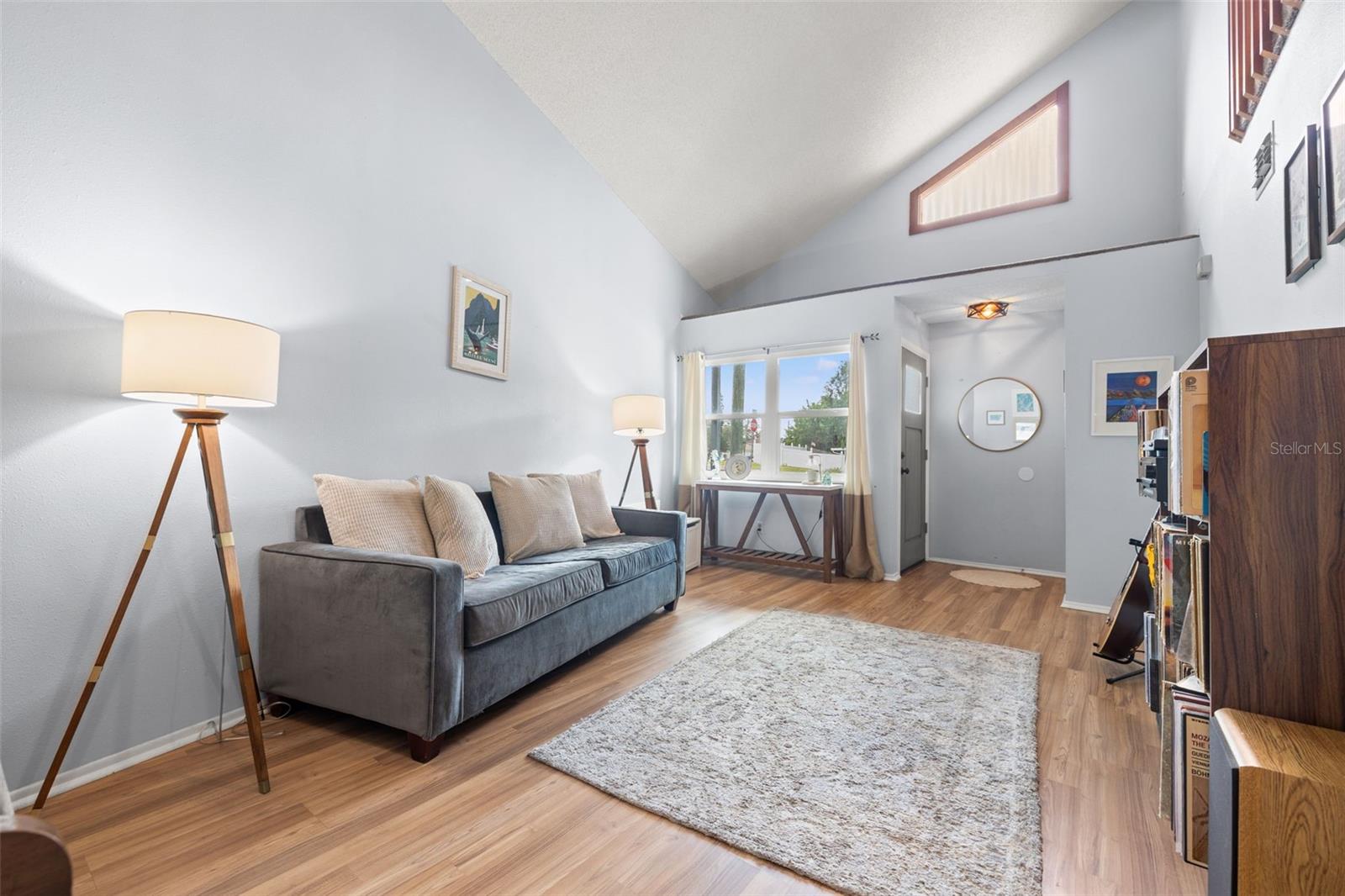 Image 10 of 42 For 11301 Grove St