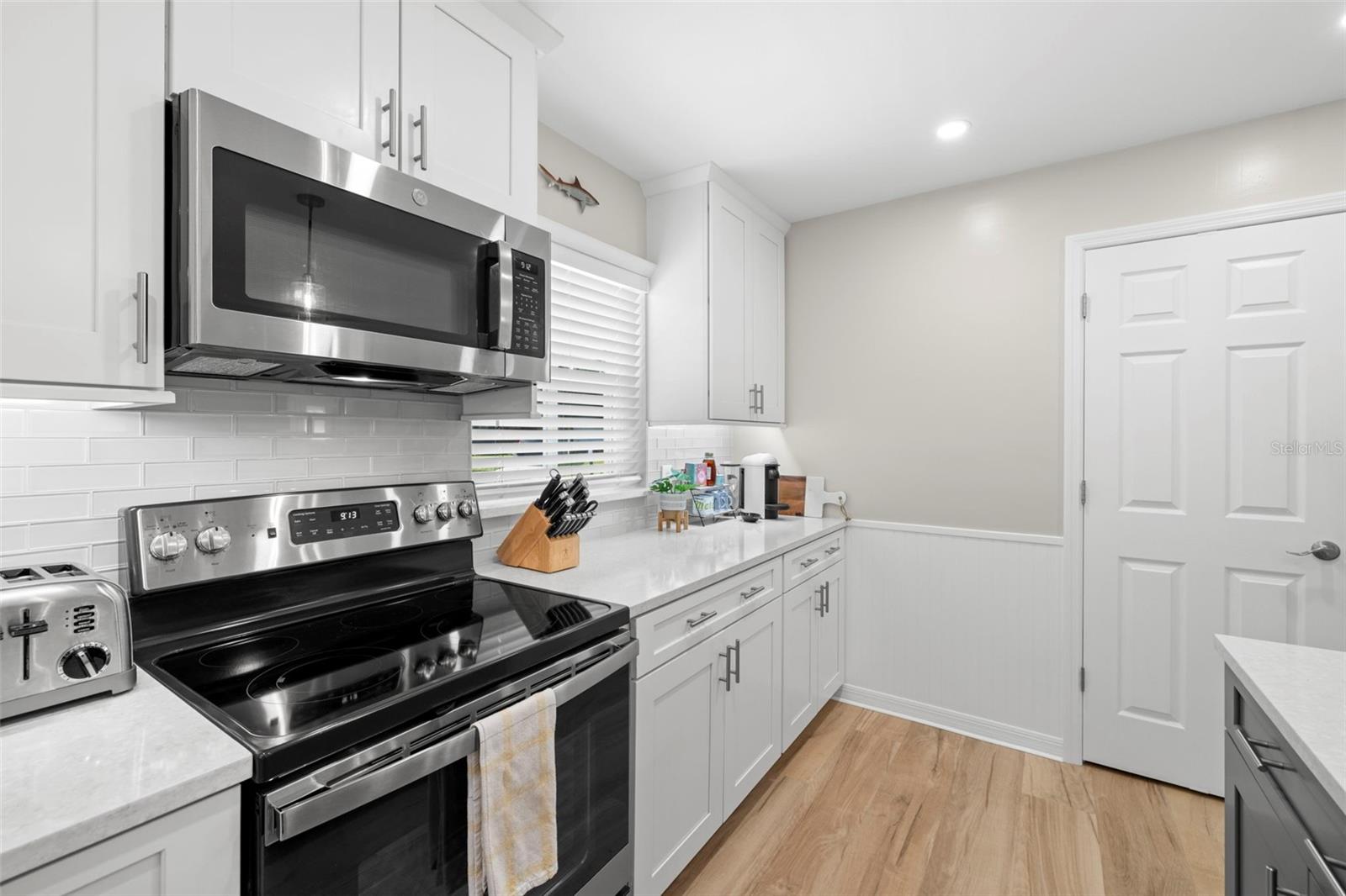 Image 13 of 35 For 6545 West Shore Circle