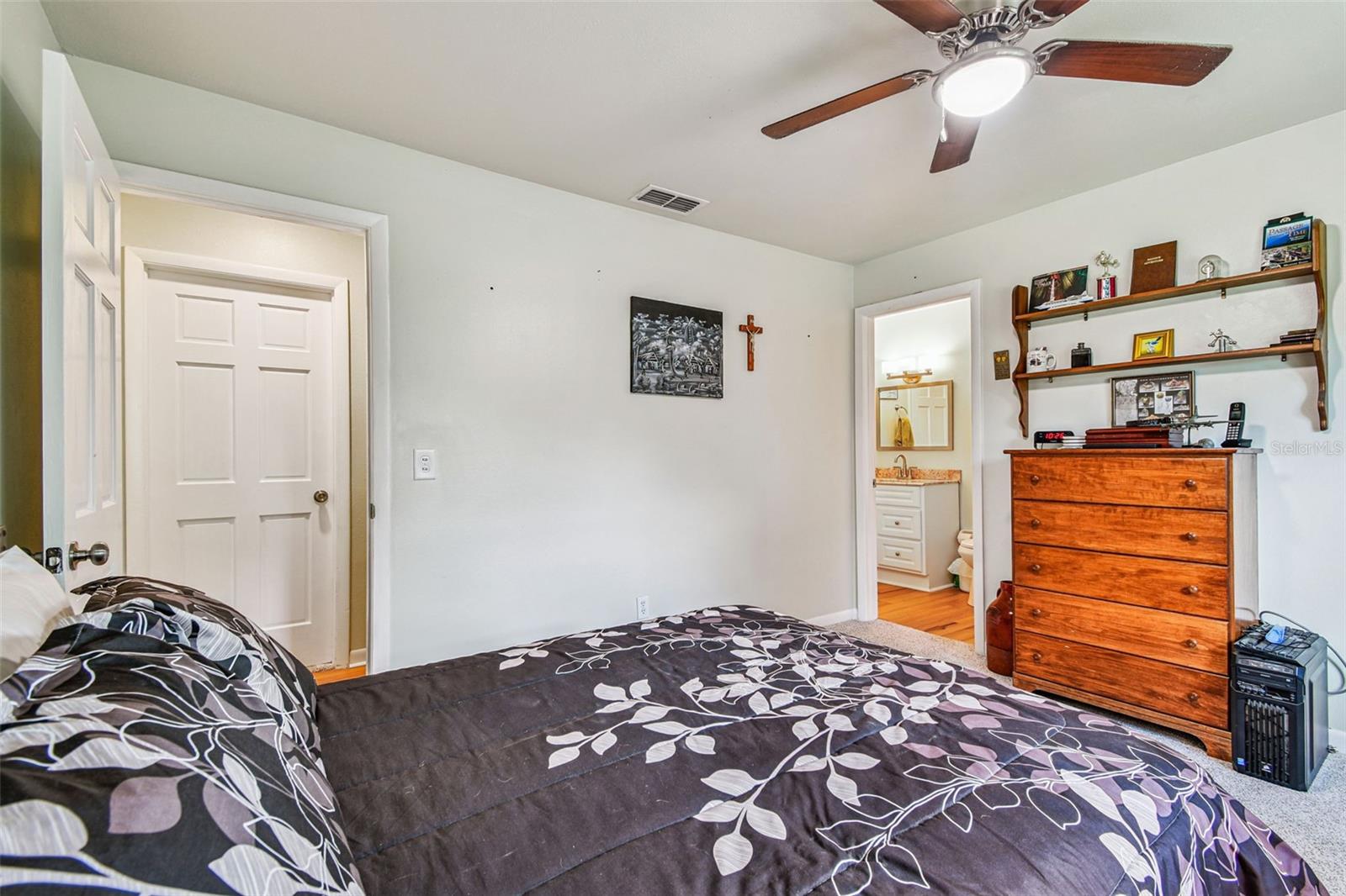 Image 37 of 59 For 1804 Clearbrooke Drive 1804