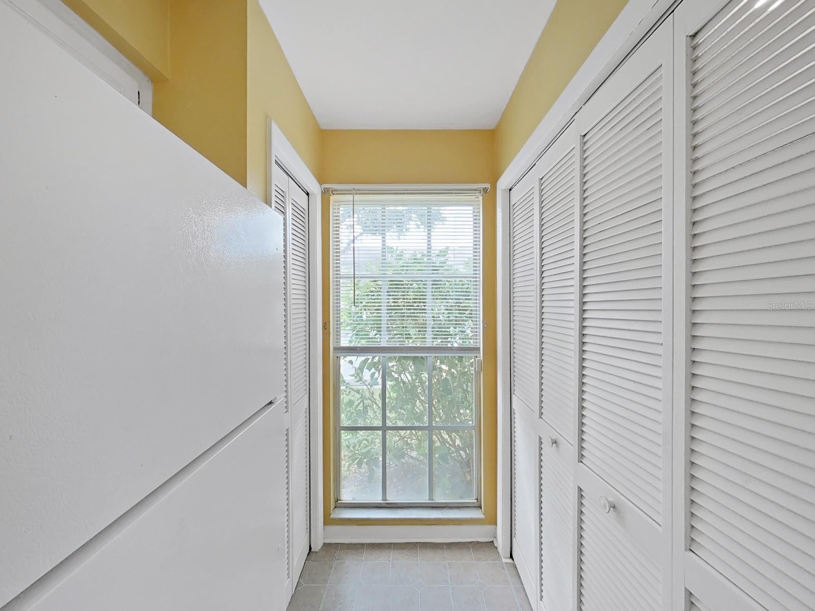 Image 11 of 33 For 16191 Rambling Vine Drive E