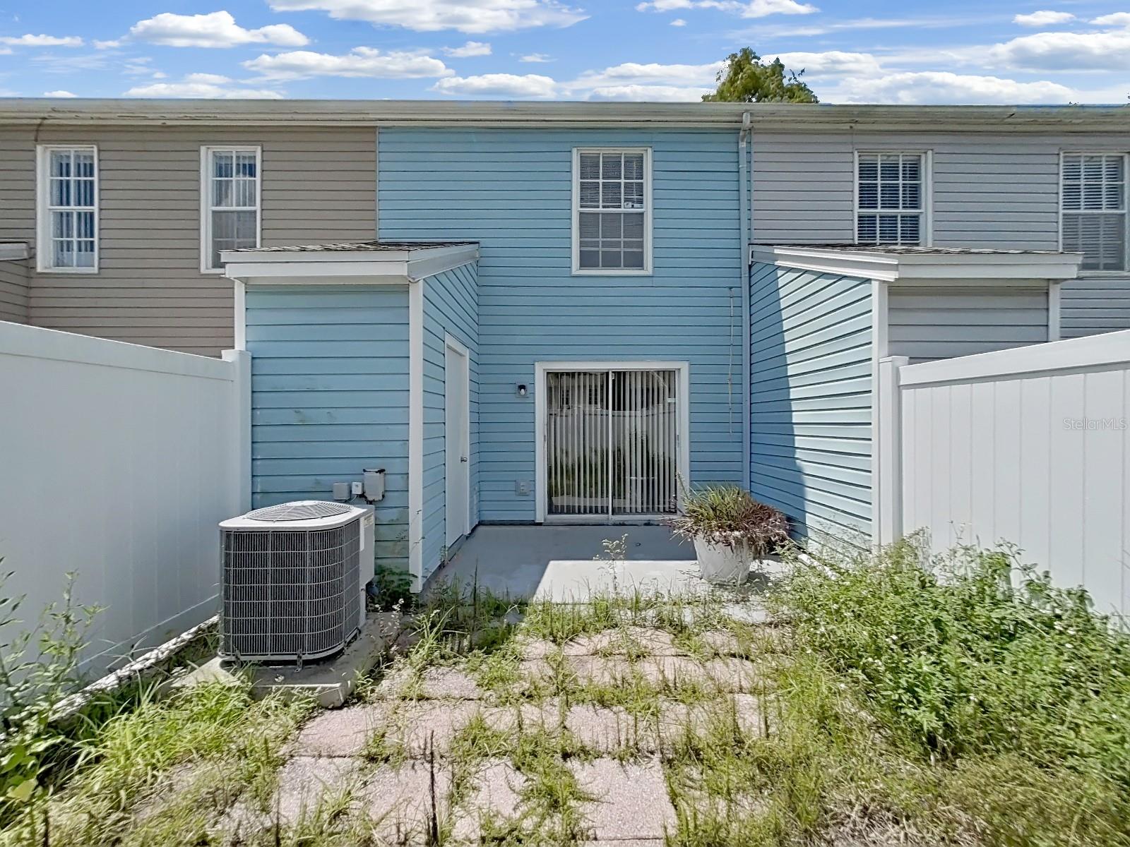 Image 32 of 33 For 16191 Rambling Vine Drive E