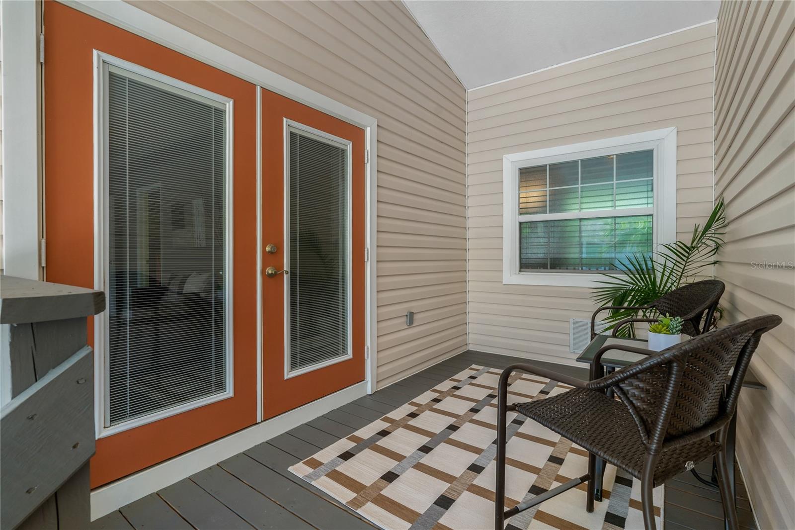 Image 37 of 76 For 276 Orange Street