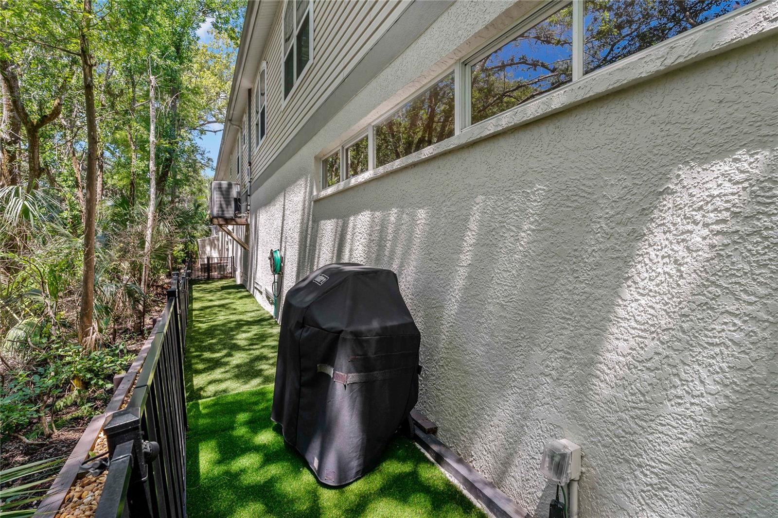 Image 67 of 76 For 276 Orange Street