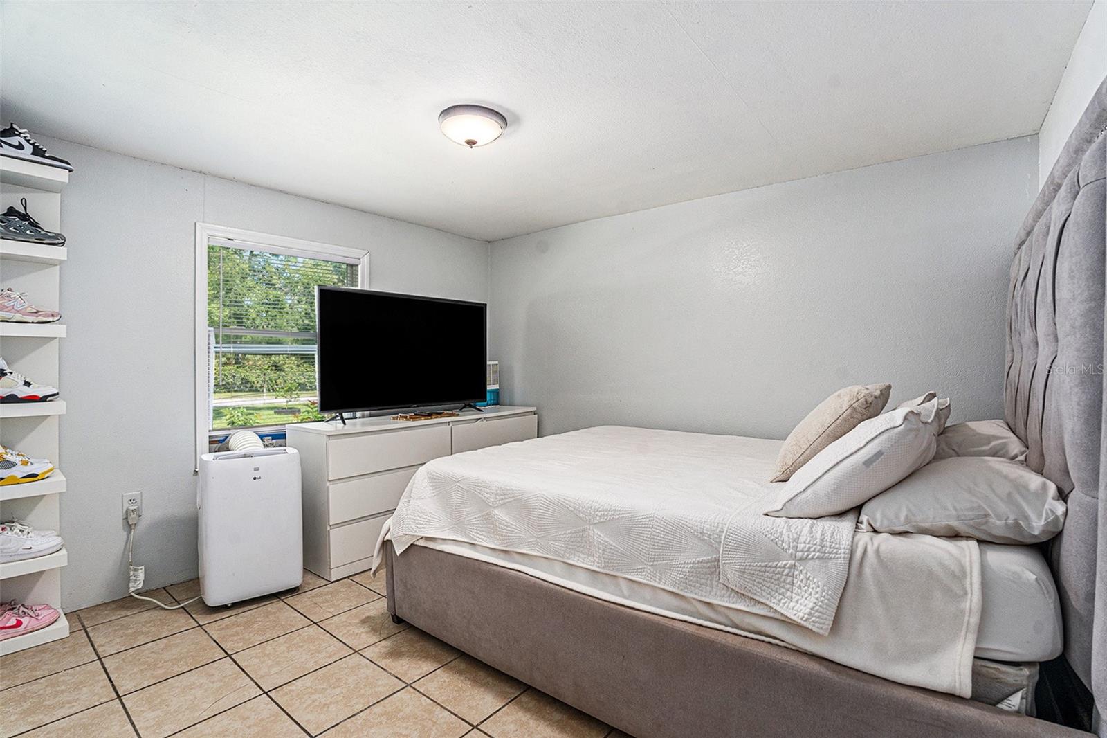 Image 10 of 31 For 18400 Deason Drive 18410