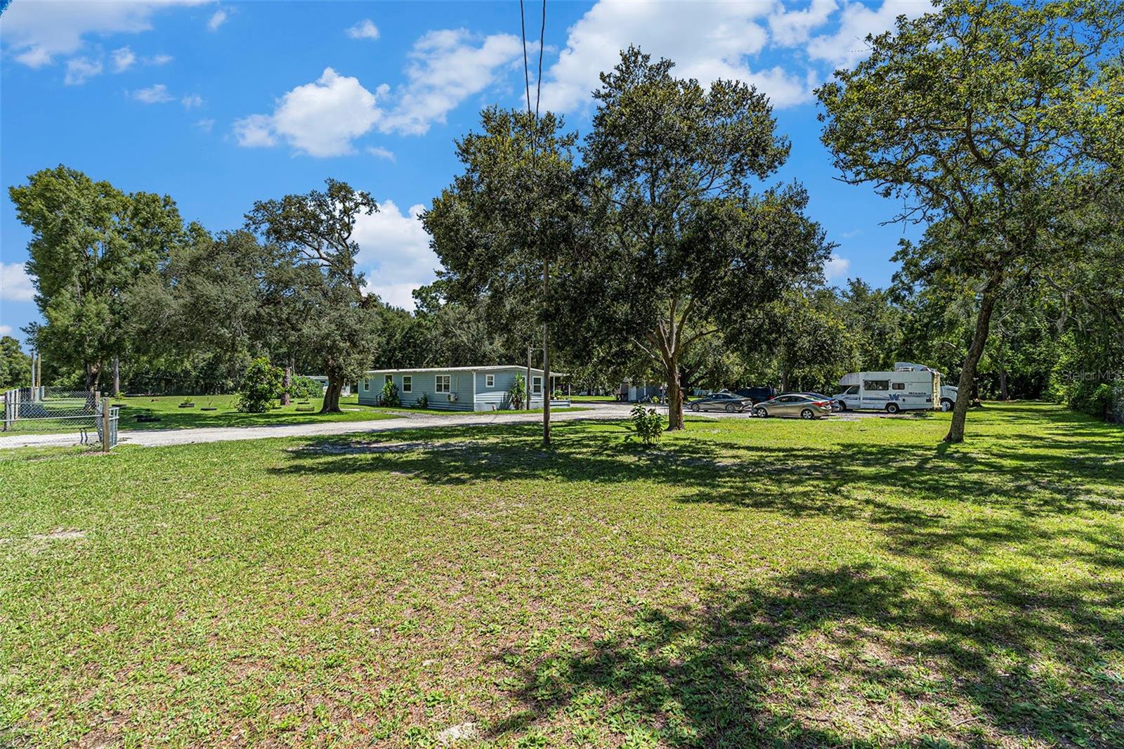 Image 27 of 31 For 18400 Deason Drive 18410