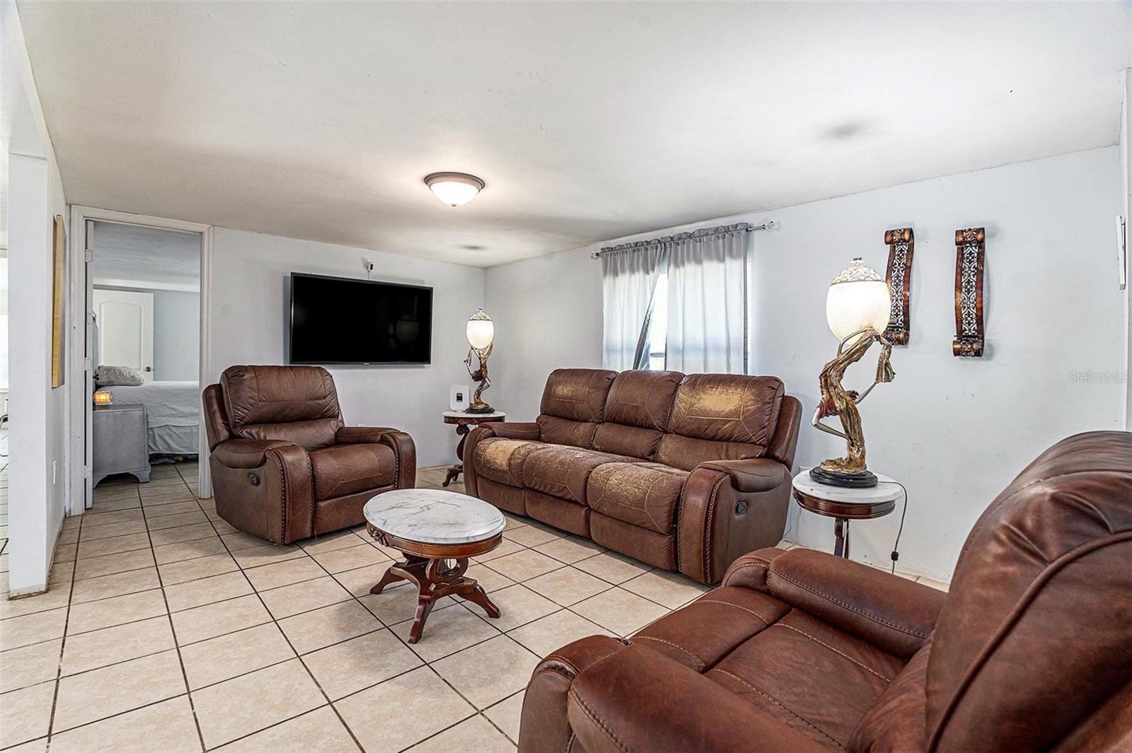 Image 4 of 31 For 18400 Deason Drive 18410