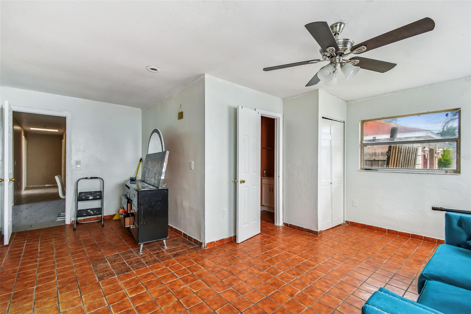 Image 11 of 35 For 1542 Brink Avenue