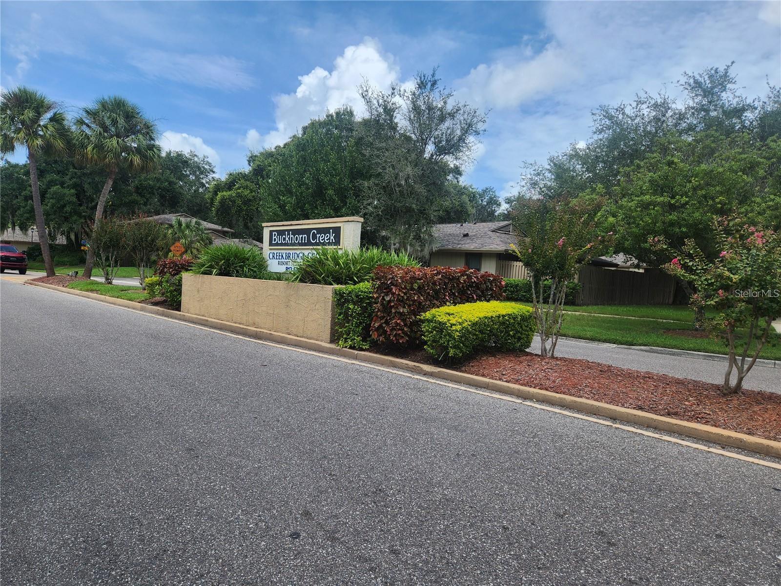 Image 43 of 44 For 909 Buck Court